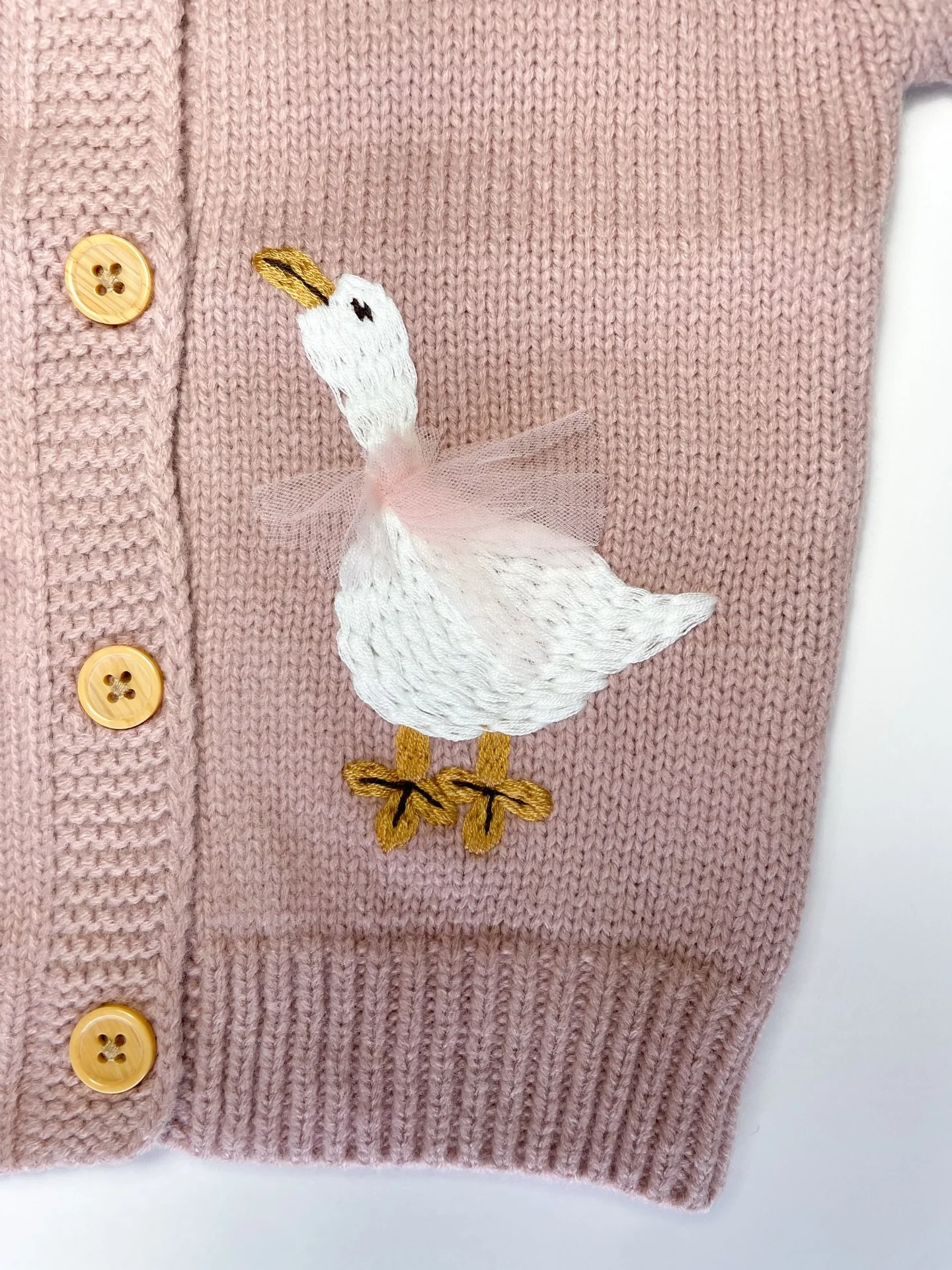 It is almost here.

Gather with us for so many reasons but one for sure is to fill up your basket!

Hope you to see you 

Here are the details 

JeniBee Spring Market
March 20th- 21st, Friday and Saturday and Mon - Wed, March 23rd - 25th

Fri. 3/20 O