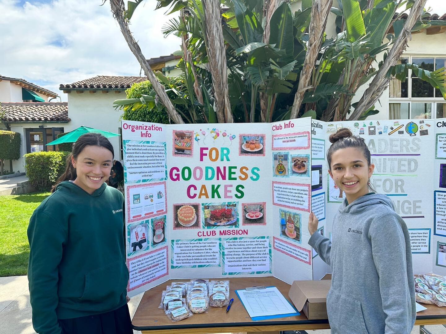 At Archer's annual Club Fair on Wednesday, we recruited a record number of For Goodness Cakes Club members across middle and upper school: 85! We're so excited to kick off our third year of the club! #forgoodnesscakes #baking #forgoodnesscakesla #clu