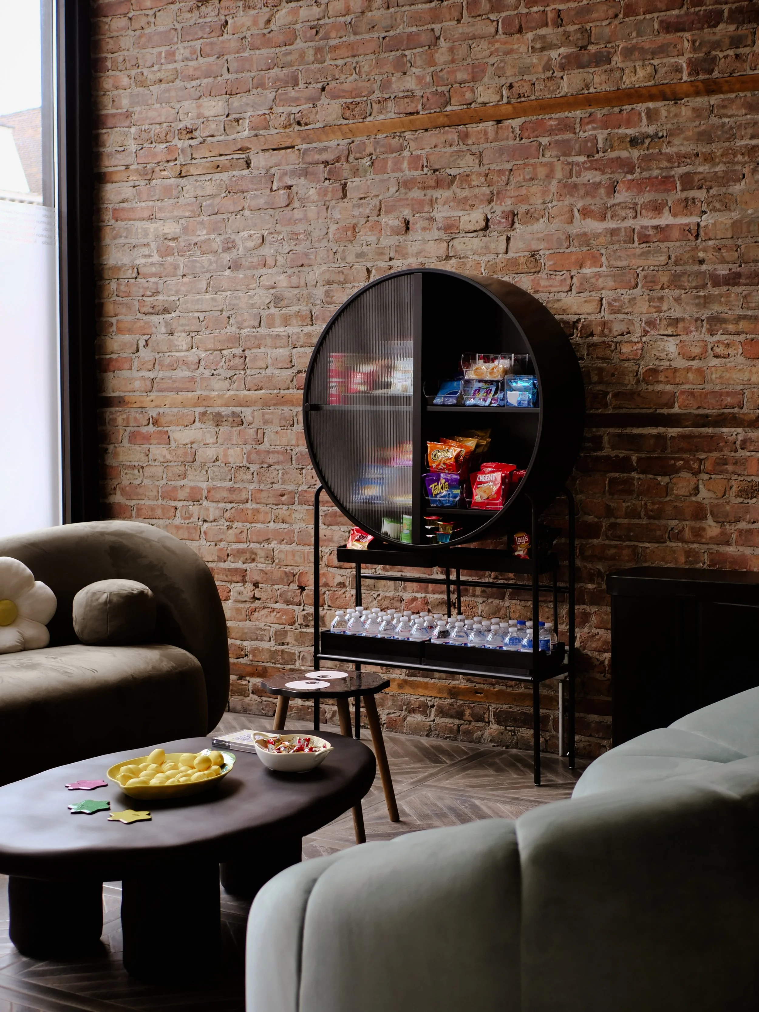 Waiting/lounge area.