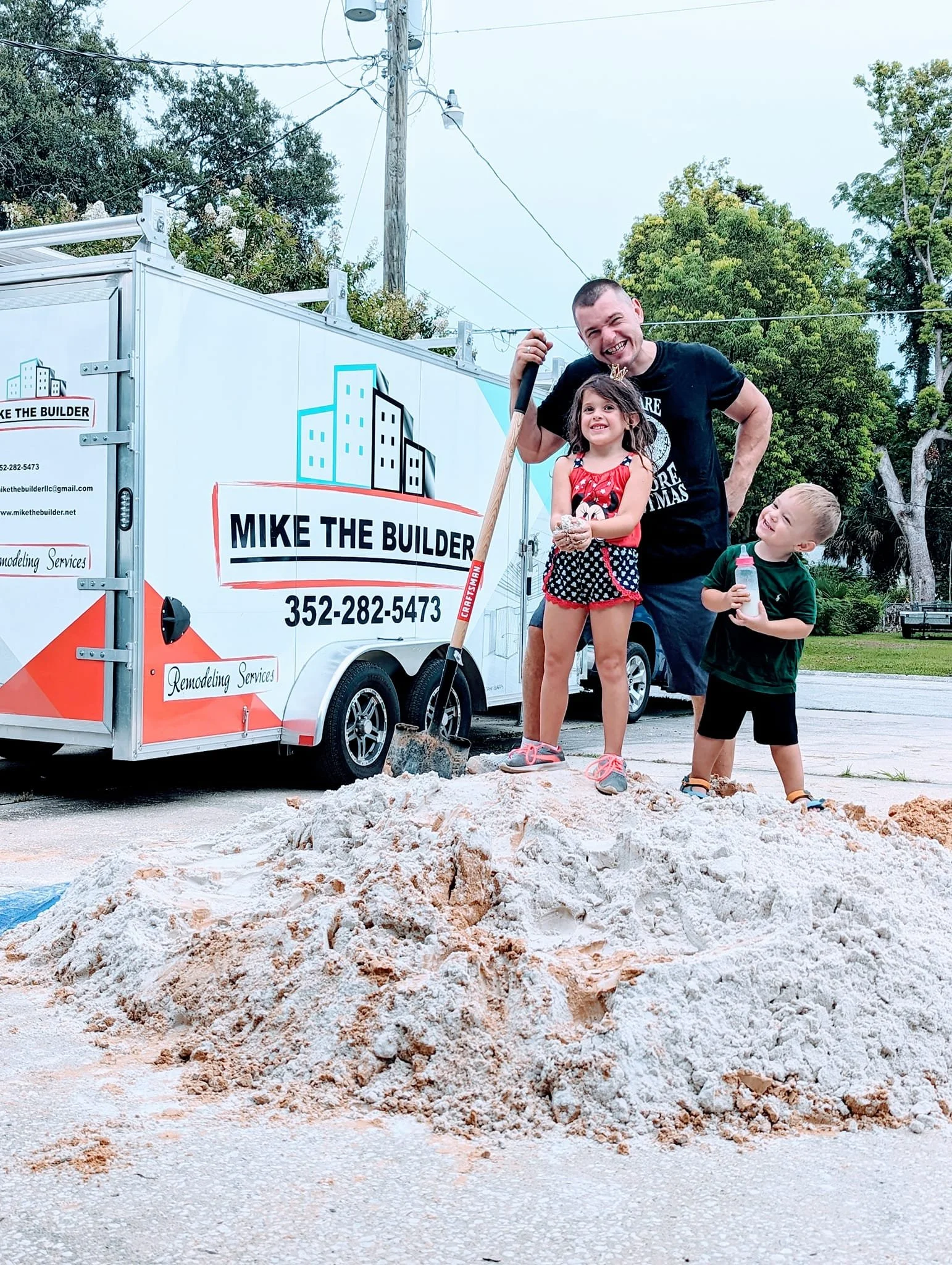 Mike the Builder Mike Lariviere