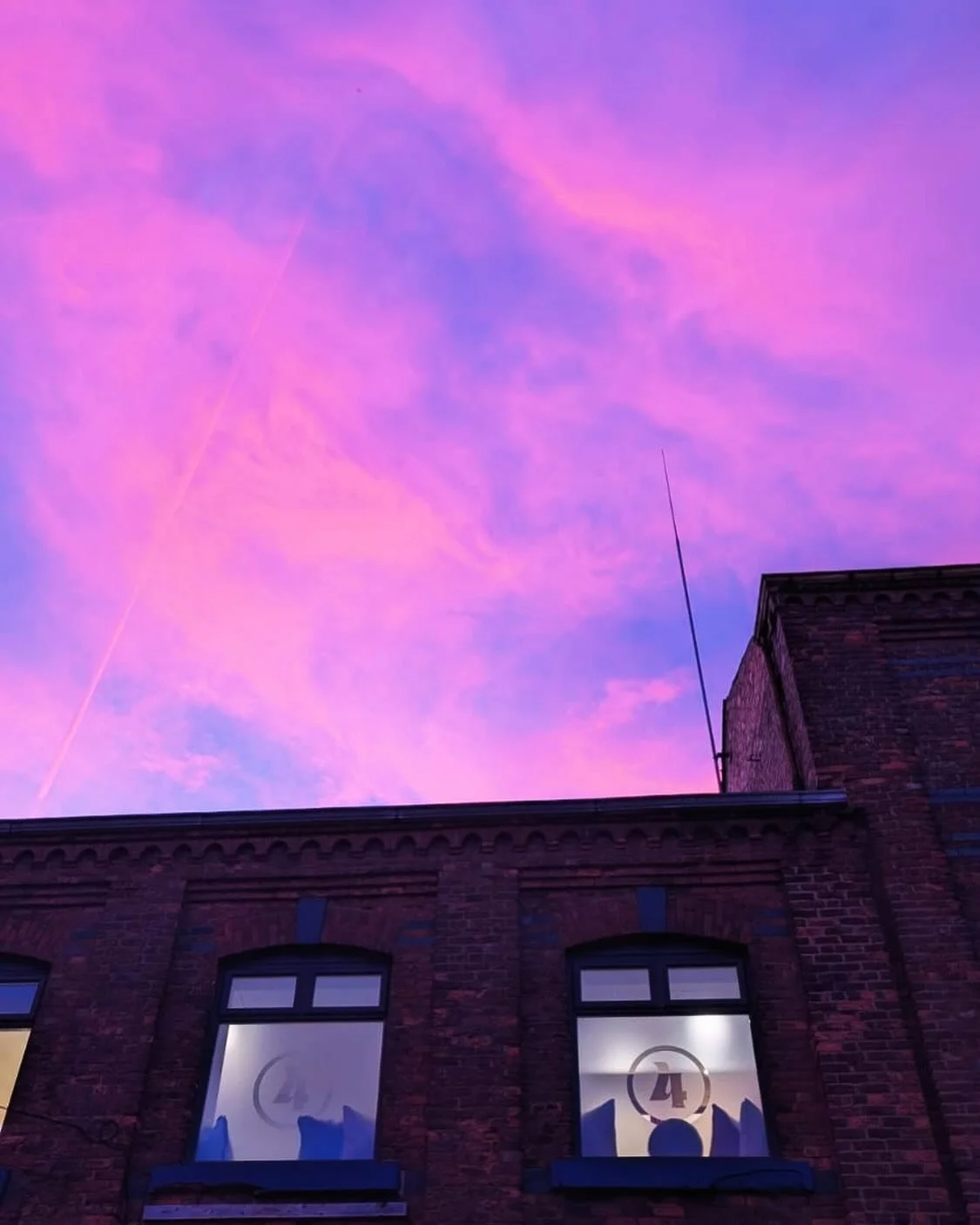 Sky is on brand today &hellip; thanks Universe for the gentle reminder that we are doing good 🩷