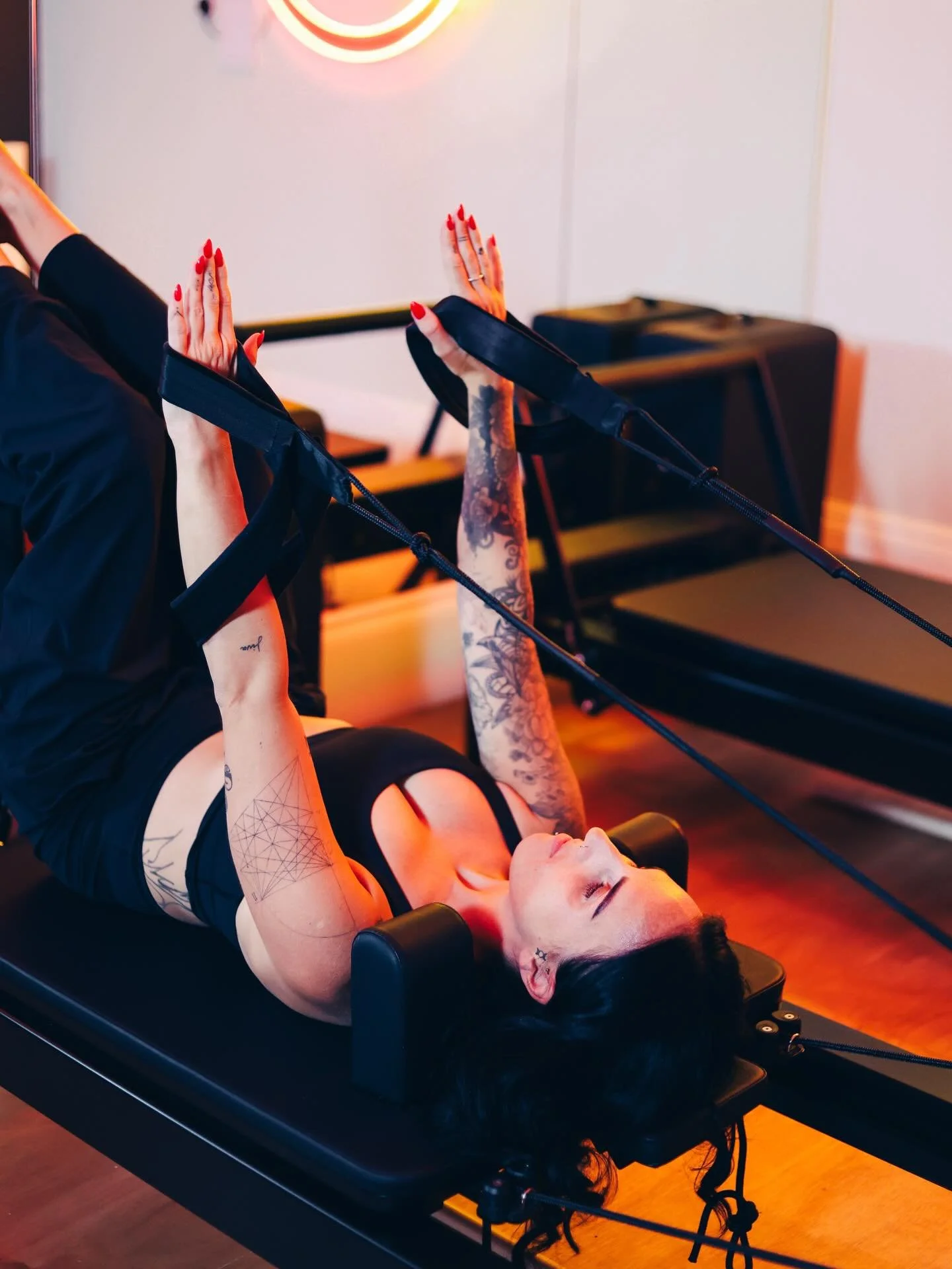 We don&rsquo;t do mediocre reformer at 4NT. 

Every class is coached with intention, so you feel the work where it&rsquo;s meant to be felt, and leave knowing you actually did something. 

It&rsquo;s slower when it needs to be &amp; sharper when it c
