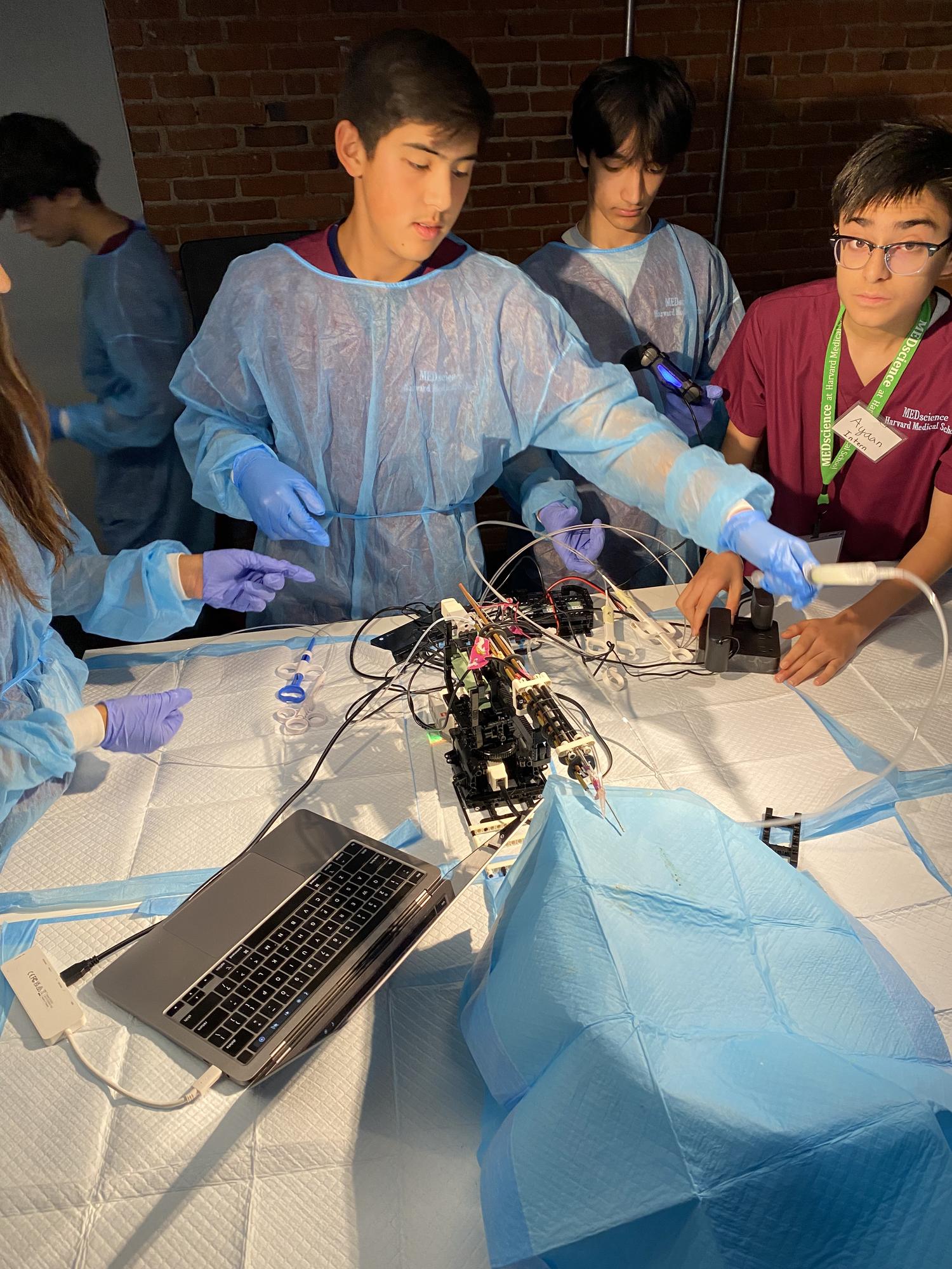 Surgical Robotics & AI Program | HMS MEDscience x Moonshot — HMS MEDscience