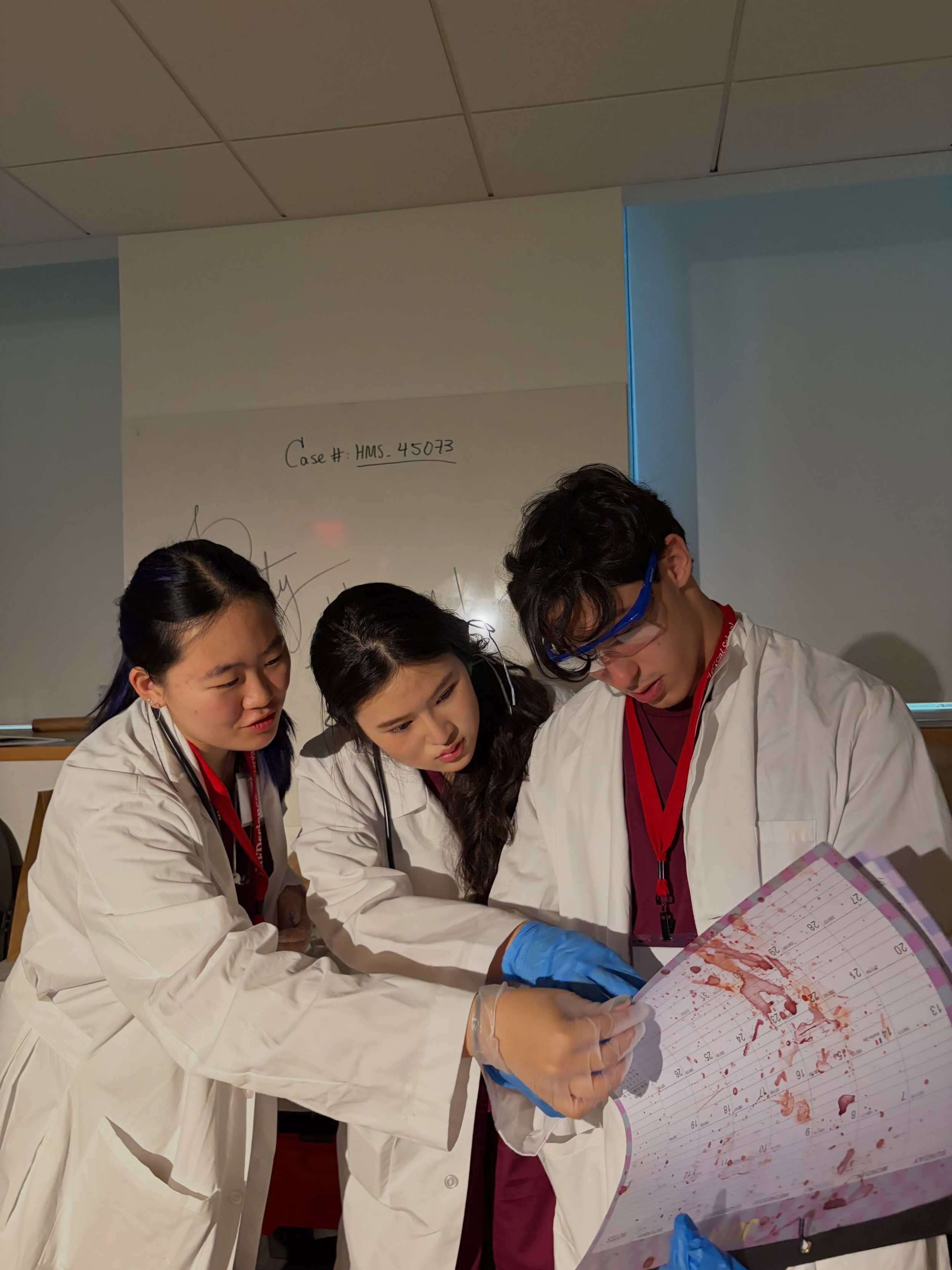 Science meets investigation! 🔎⚗️🔬

Every clue tells a story, and our students learn how to uncover it. Through DNA fingerprinting, blood typing, and more, the MEDscience LABforensics program gives students the opportunity to apply investigative sci
