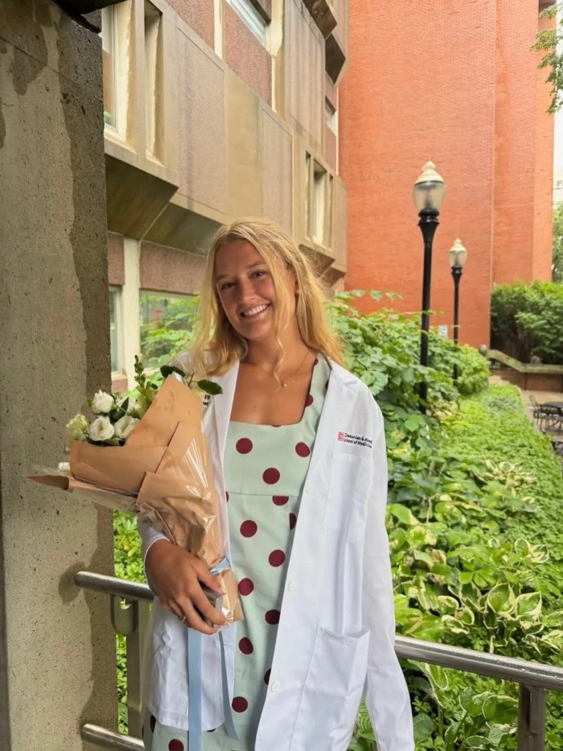 We are so proud of our MEDscience alumni! Ambrey Hayes was a 2018 graduate of MEDscience, and returned as an intern! She attended @grotonschool high school and attended @uva, majoring in biochemistry and minoring in business. She&rsquo;s starting her