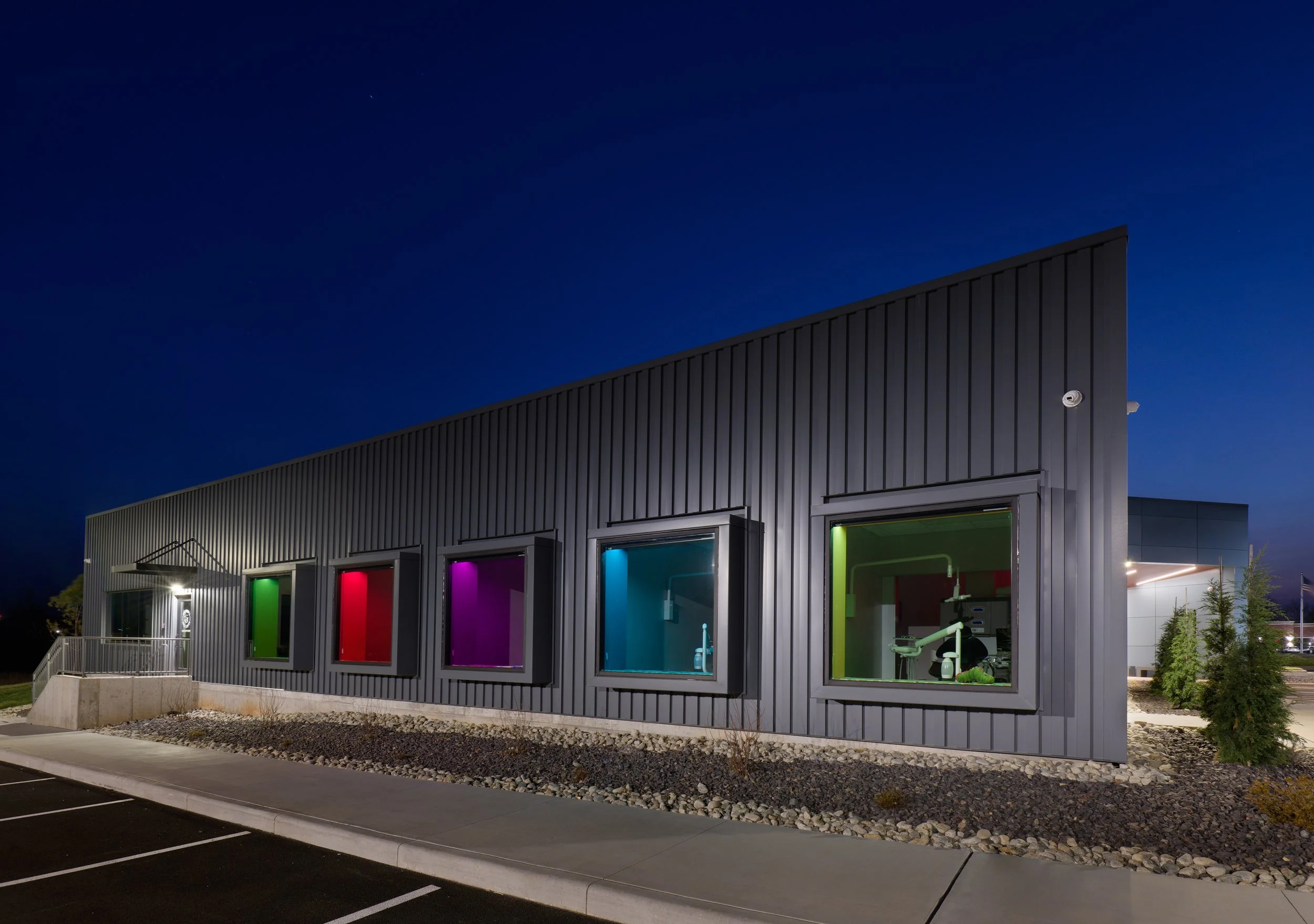 ChildrensSmileCenter.Nixa-Ext-07.jpg
