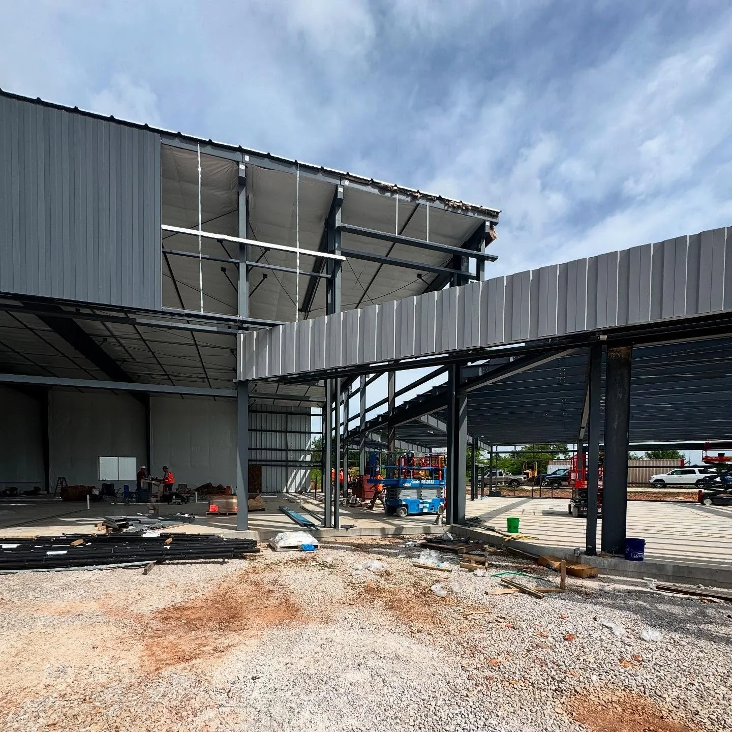 Construction is well underway at Plumbers and Pipefitters UA Local 178. Metal panels are up and we are beginning to see this concept come to fruition!