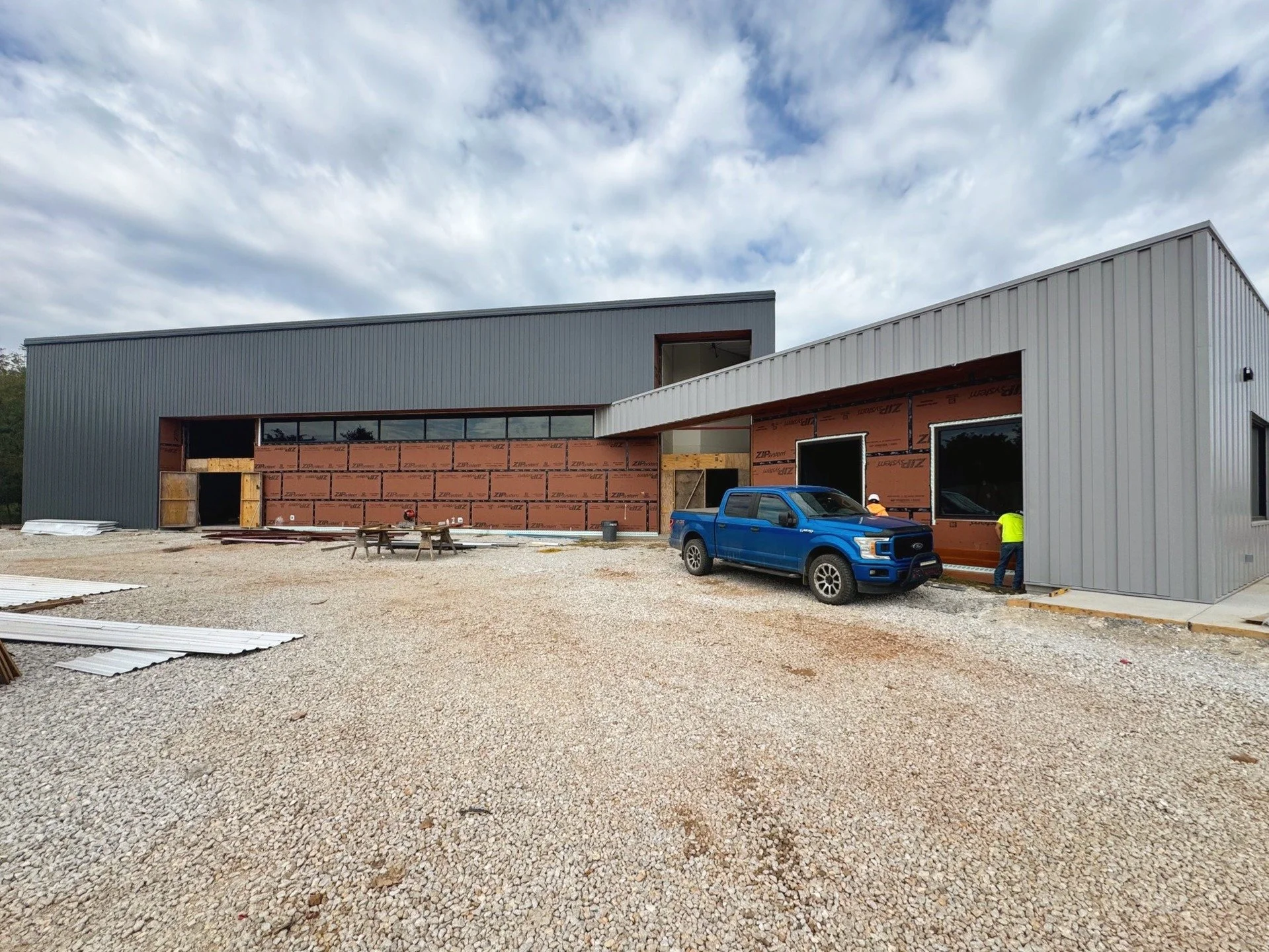 Windows are in and drywall is in progress at Plumbers &amp; Pipefitters UA Local 178. The project is moving smoothly, and the spaces are starting to take form.
.
.
.
#arkifexstudios #modernarchitecture #underconstruction #ozarkmodernism #modernexteri
