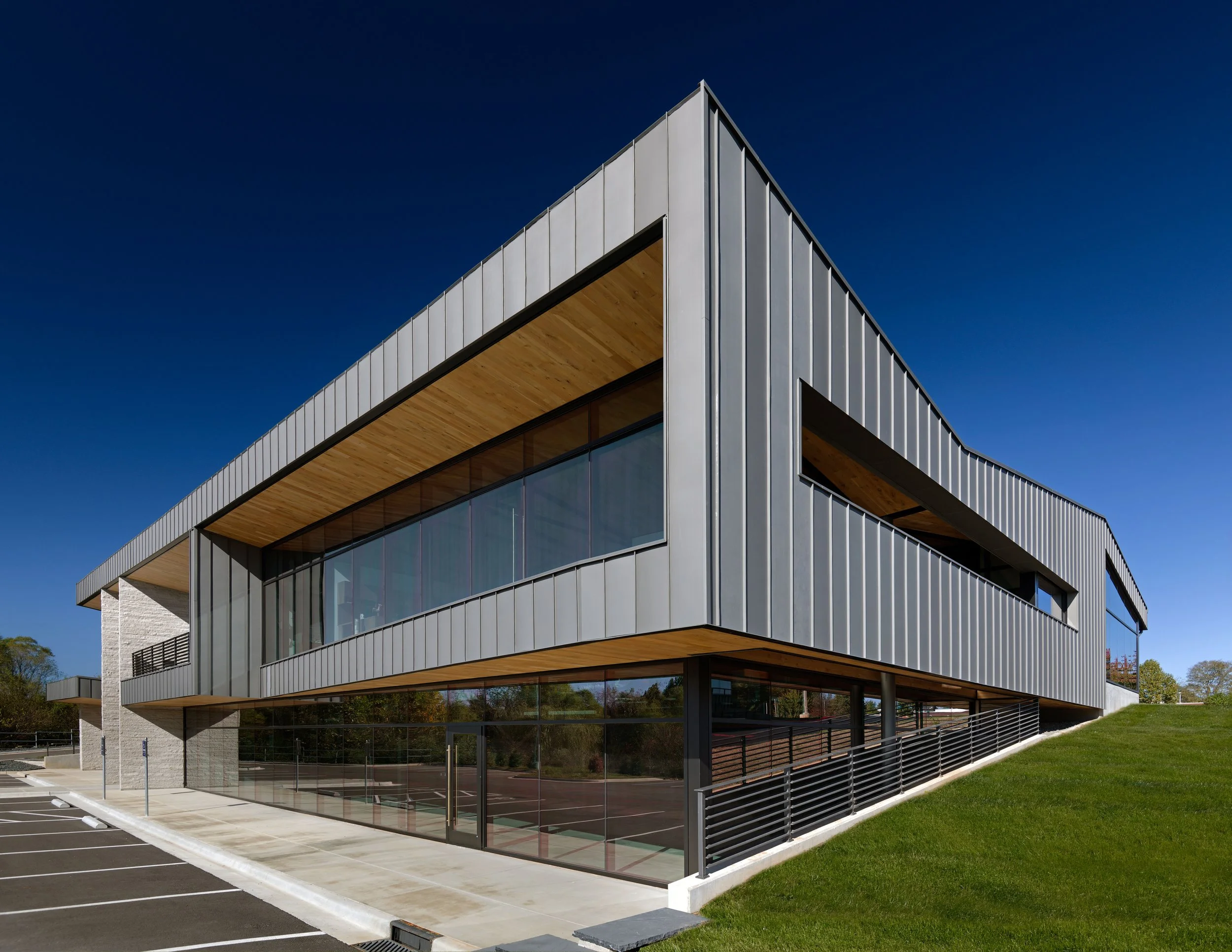 H2D2-Exterior-08.jpg
