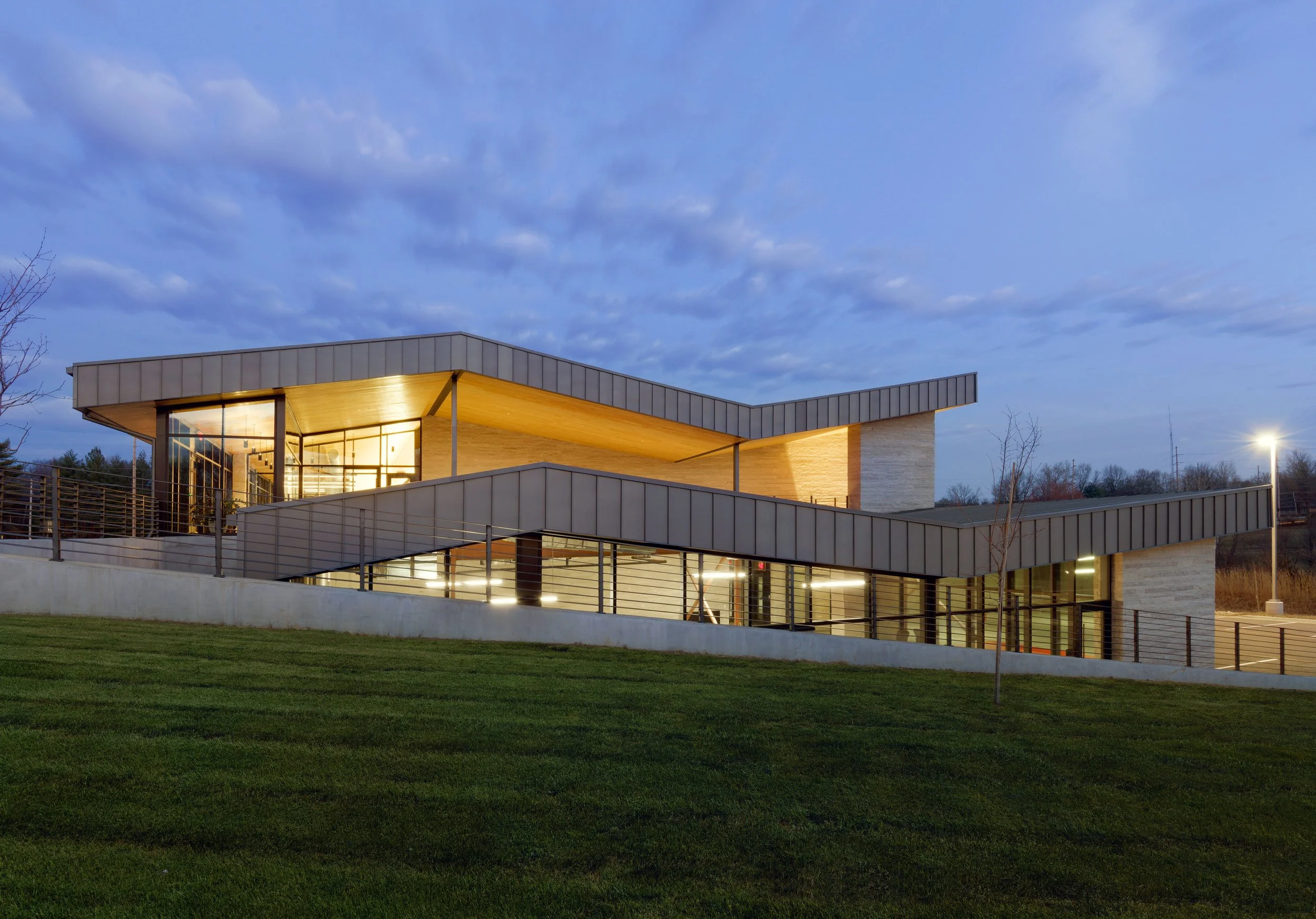 H2D2-Exterior-06.jpg