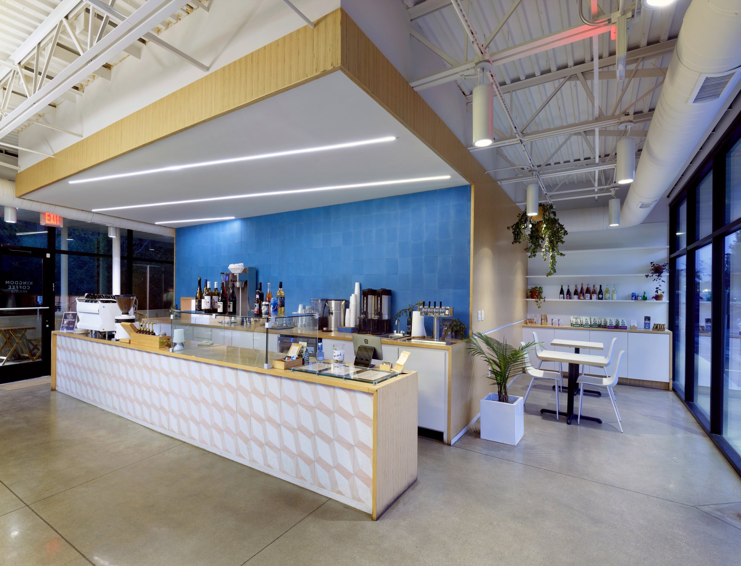 KingdomCoffee-LonePine-Int-02.jpg