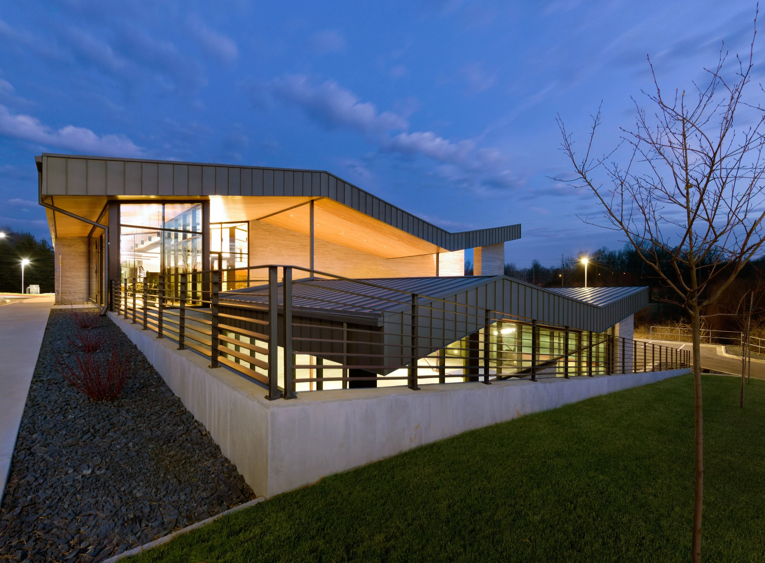 H2D2-Exterior-05.jpg
