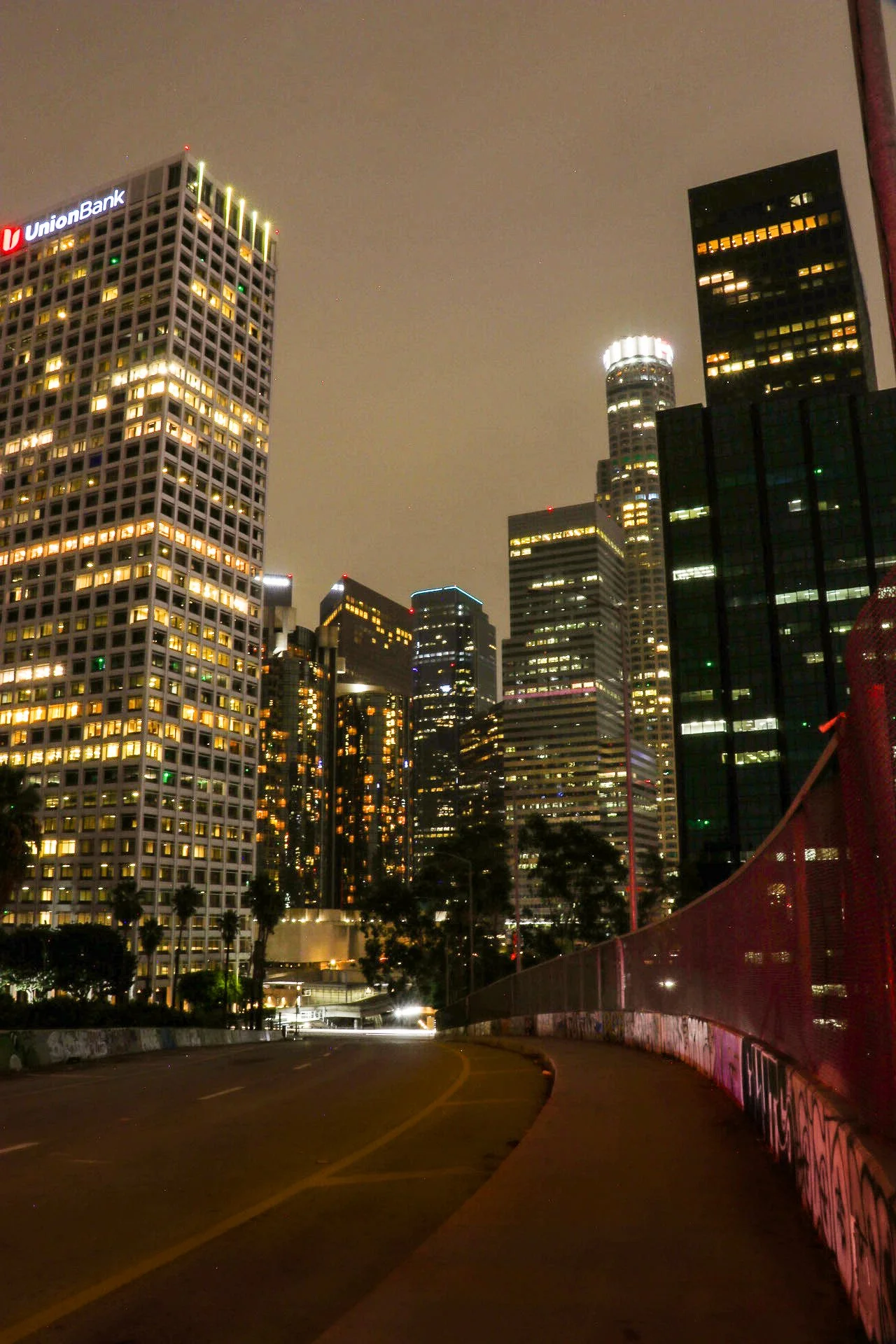 DTLA at nite