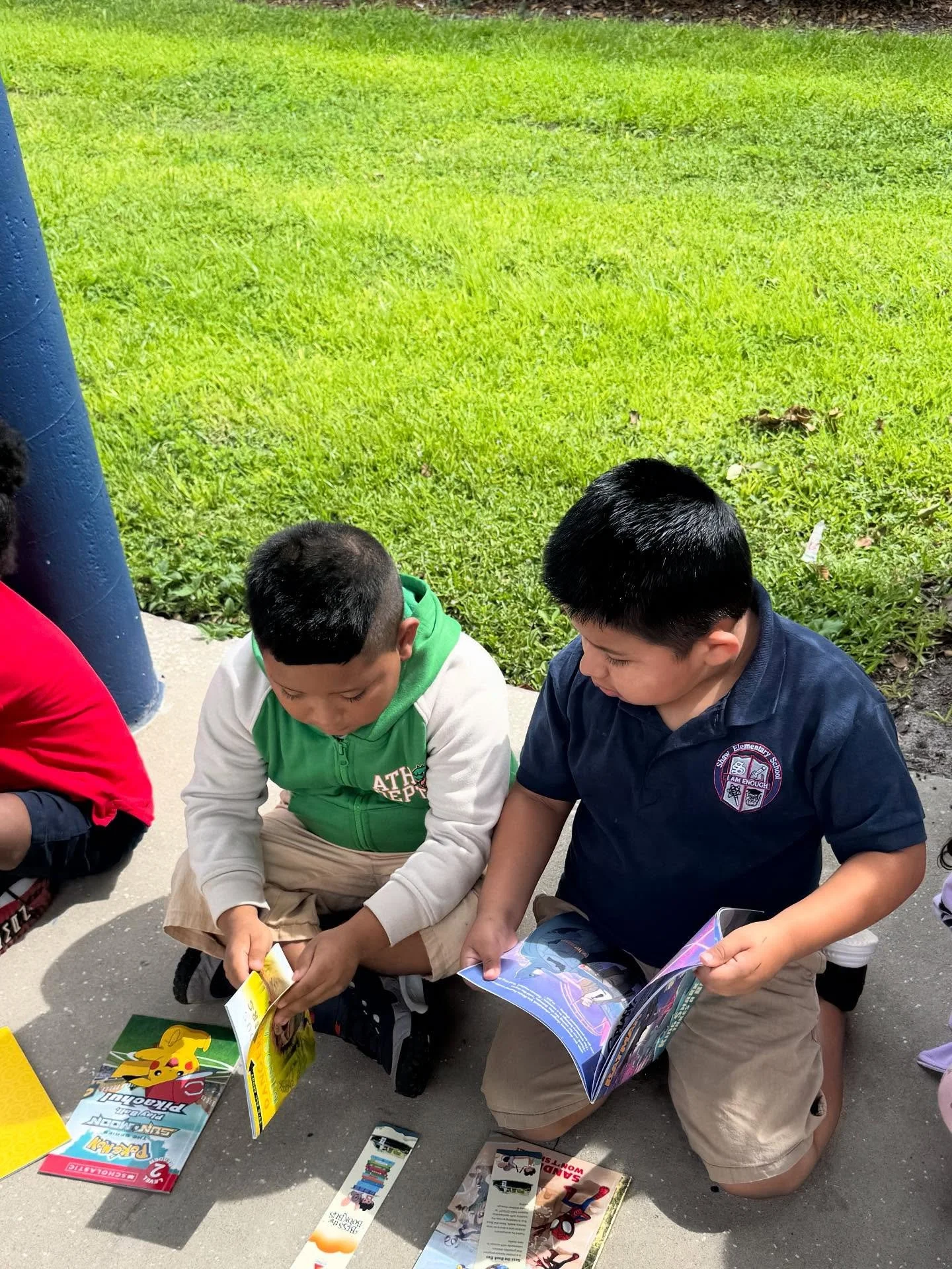 1,352 students and teachers at 5 Hillsborough County schools visited our Joy of Reading Book Fairs and chose brand new FREE books for their libraries this week!  Thank you to all of you who make this possible.