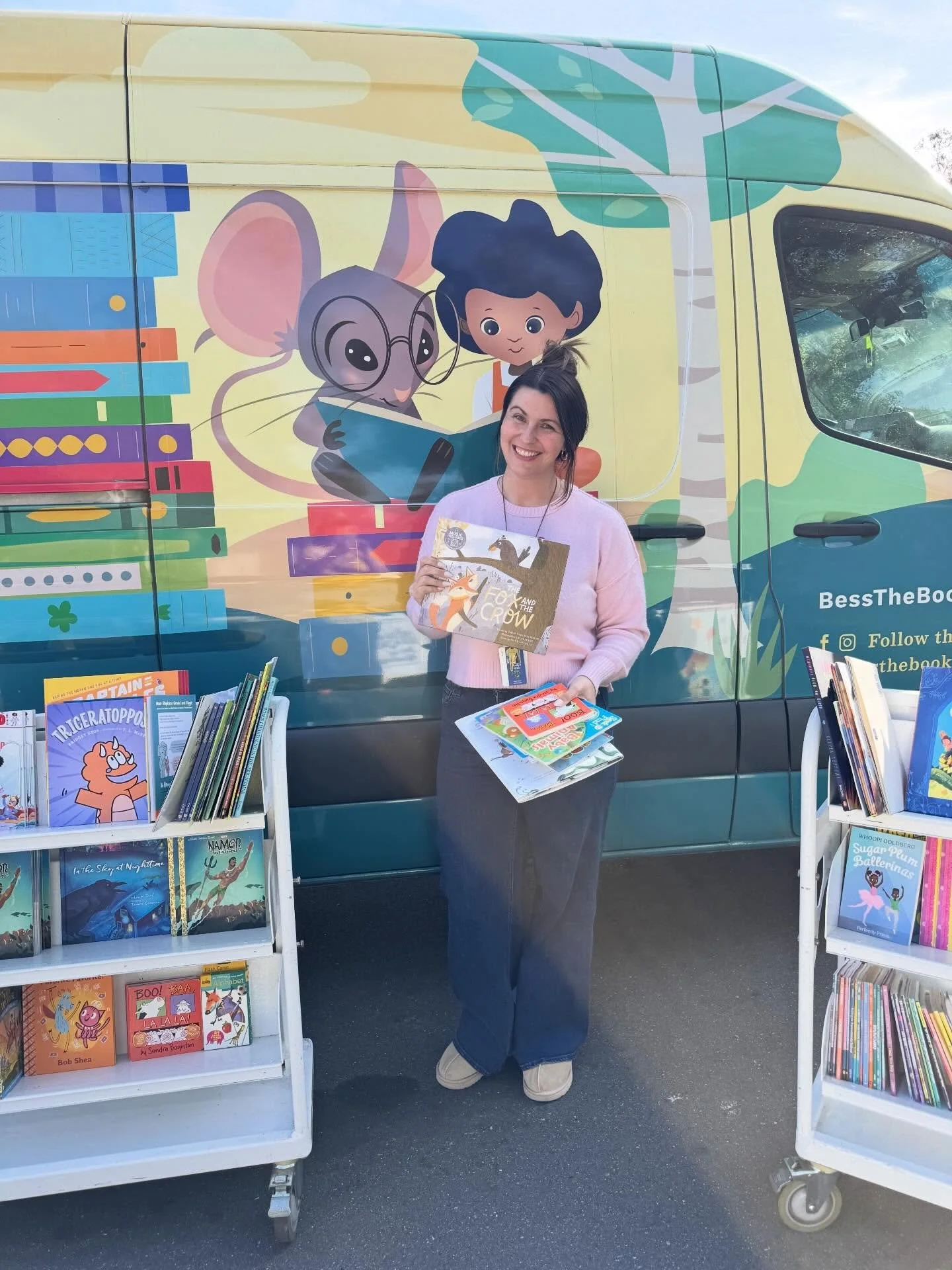 Thanks to the Tampa Bay Lightning, 937 students and educators were able to visit our Joy of Reading Pop Up Book Fairs this week and choose new adventures for their home and classroom libraries. @lightningfoundation @tblightning