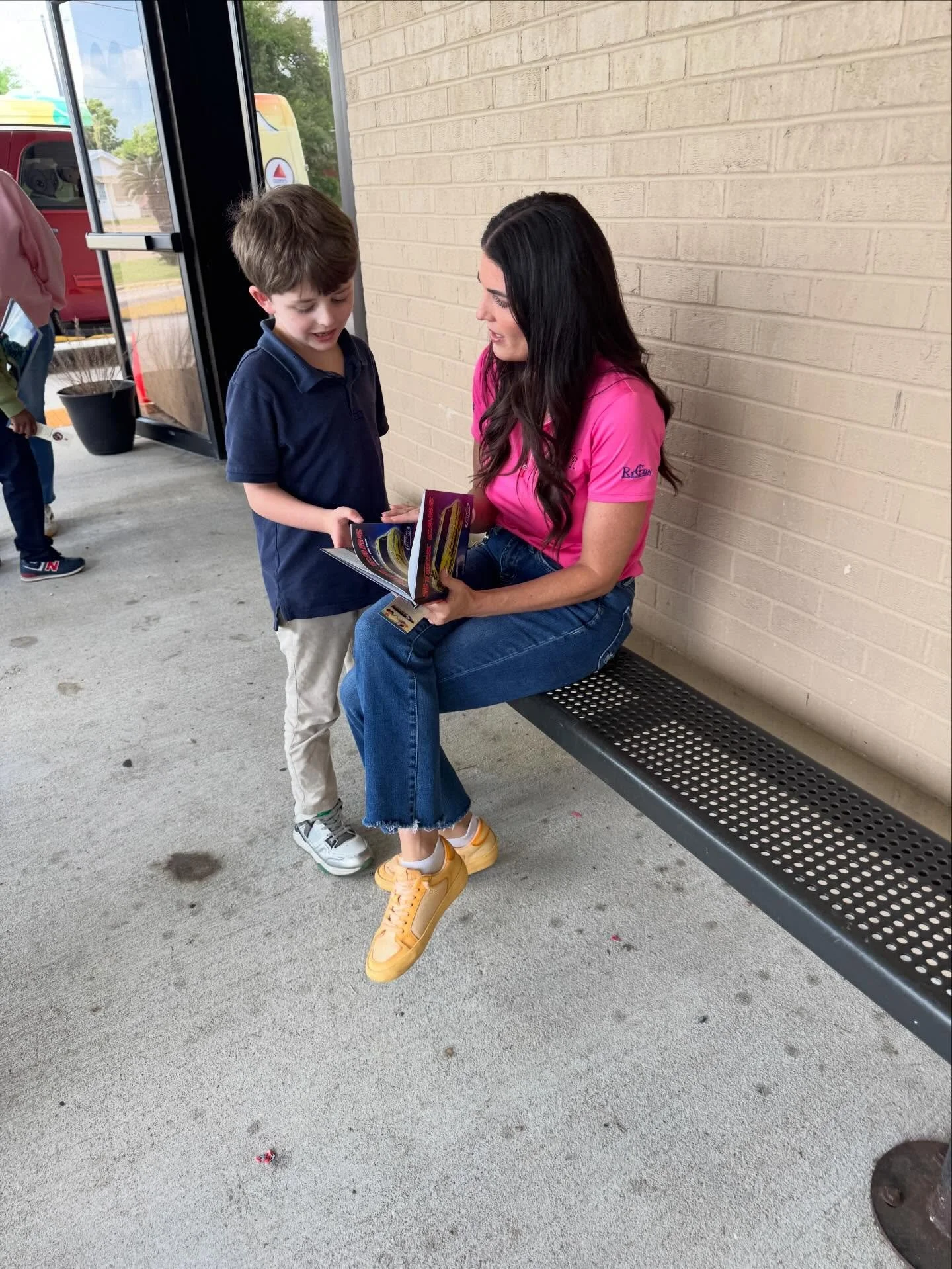 The Summer Book Party is off to an amazing start. Stop #1 was Lake Charles, and Sulphur, LA with our @citgofuelinggood friends ! We visited 4 schools where 700 students and teachers were able to choose brand new free books! Thank you for bringing Boo