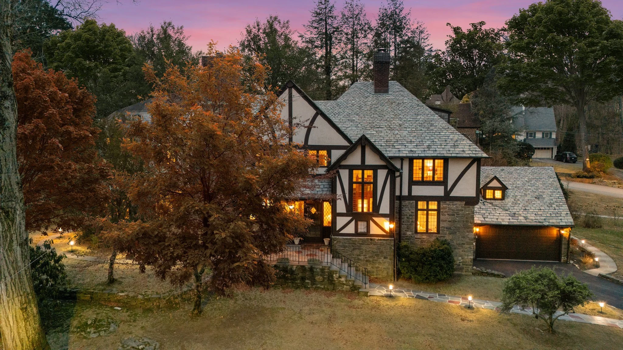 dusk-real-estate-photography-larchmont-ny.jpg