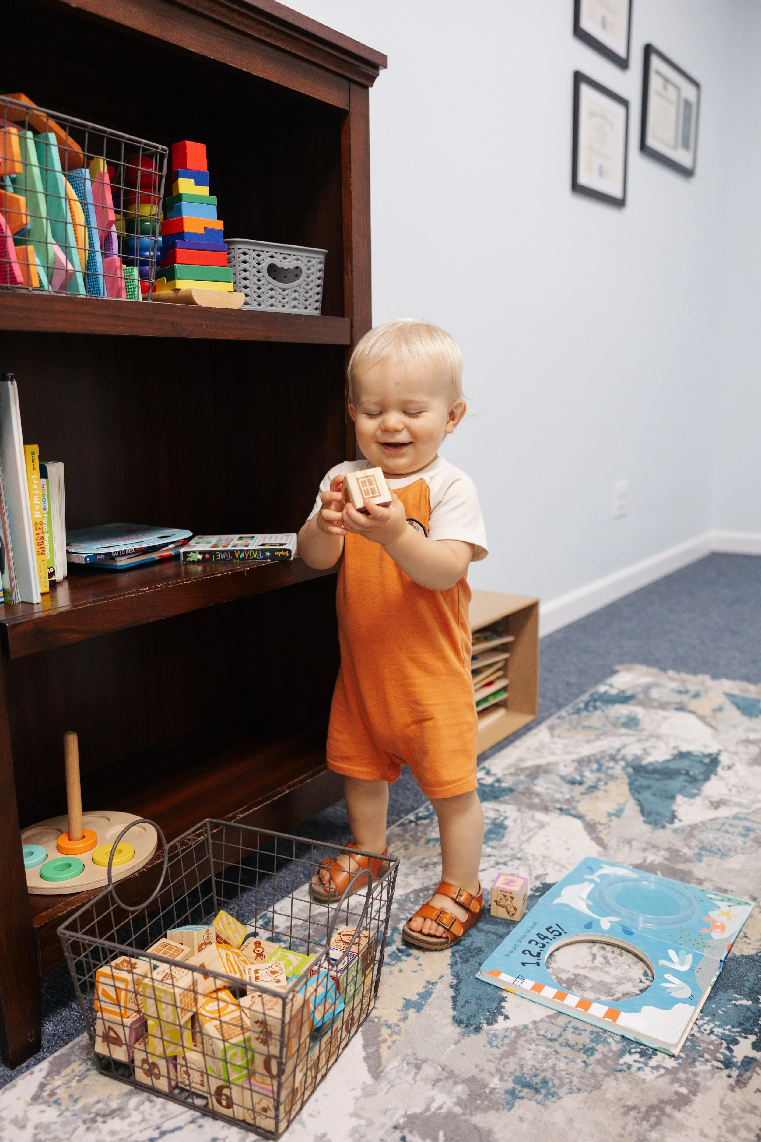 Family chiropractor helping Kansas City kids