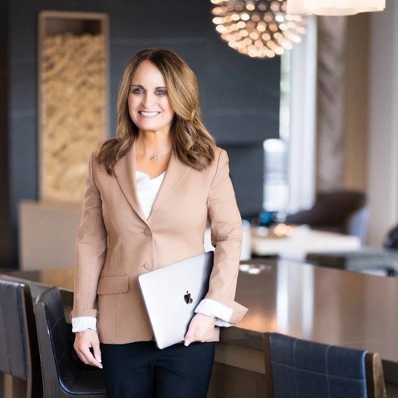 LinkedIn - Amber Cardillo.jpg