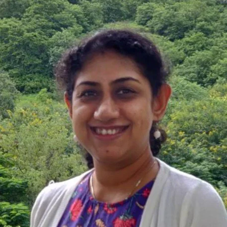 LinkedIn - Nandini De.jpg