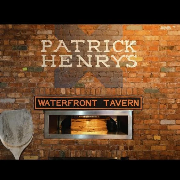 Last-Minute Gift Idea? 🎁
Don&rsquo;t forget &mdash; gift cards are available at Patrick Henry&rsquo;s Waterfront Tavern.

Plus: Join us tomorrow night for our Prime Rib Special!

#PatrickHenrys #PrimeRibNight #GiftCardSeason #LastMinuteGift #HudsonV