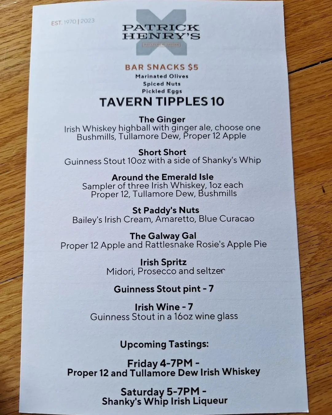 Happy St. Patrick&rsquo;s Day ☘️come see us!  #wingnight #eringobragh #luckoftheirish