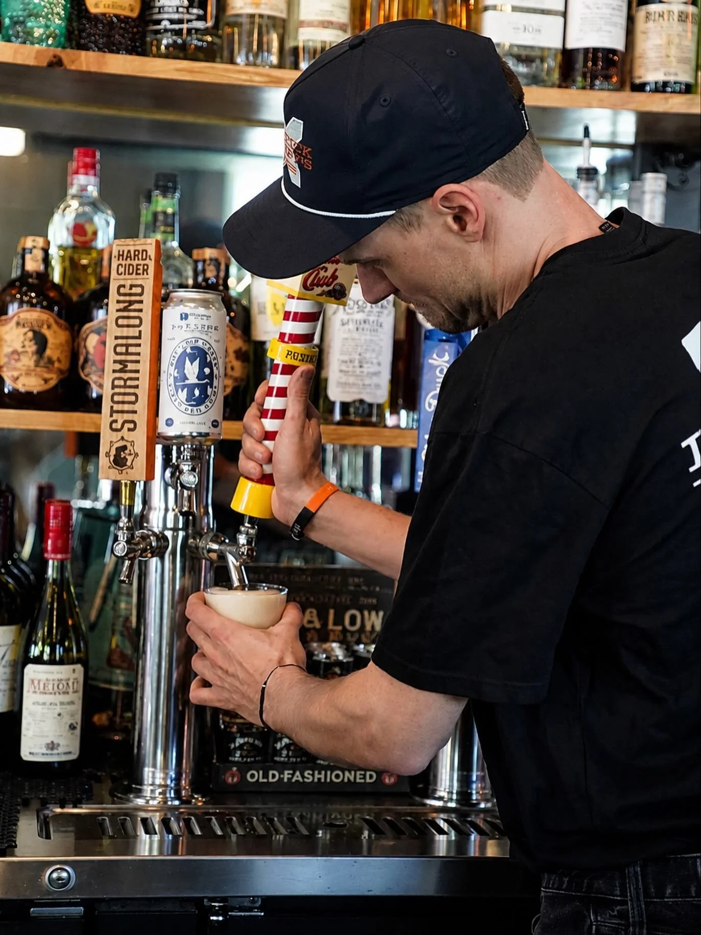 It&rsquo;s Friday and Utica Club is back on tap 🍻
Cold pours, good company, and the perfect way to kick off the weekend. Come grab a pint! 
&bull;
&bull;
&bull;
&bull;
#coxsackieny #patrickhenryswt #hudsonvalley