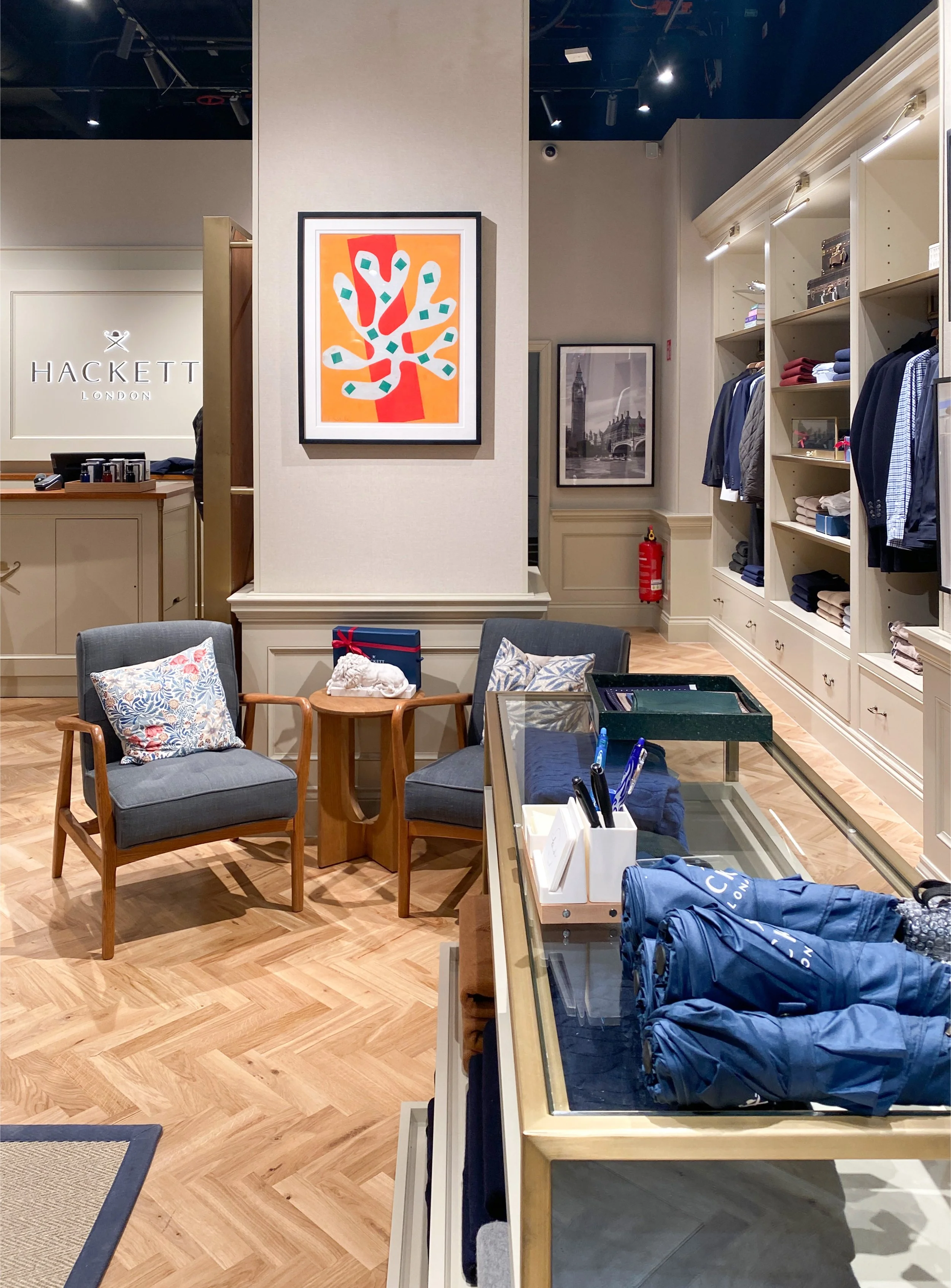 Hackett Westfield Hamburg.jpg