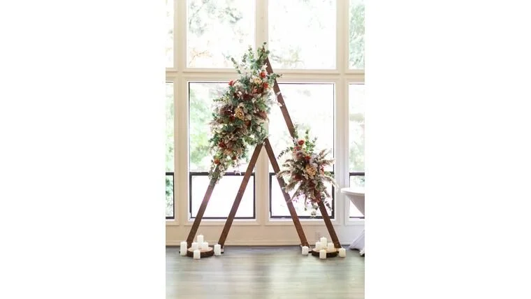 $200.00 Wood Triangle Arch Set