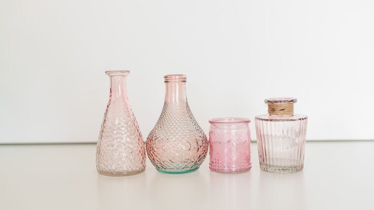 $2.00-  Assorted Pink Variety Budvase 