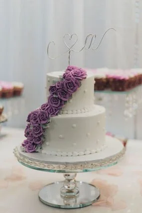 $25.00 Crystal Dessert Round Stand 