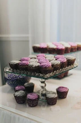 $25.00 Crystal Dessert Stand  Square