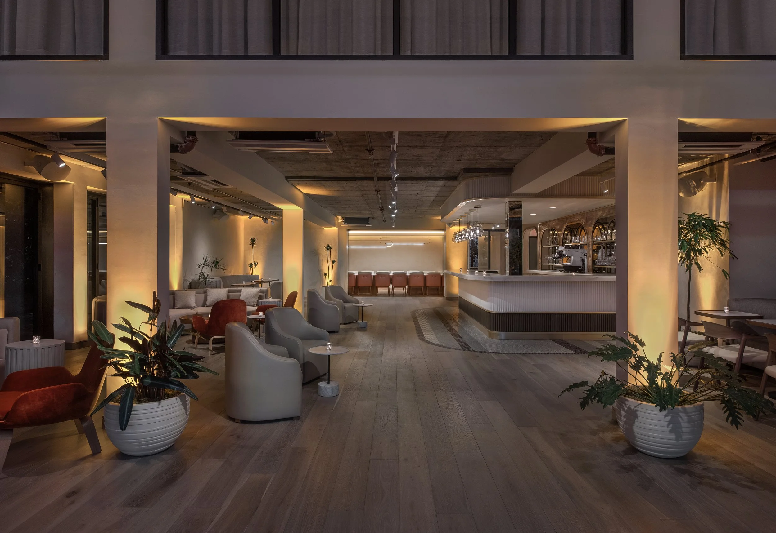 Lounge3jpg.jpg