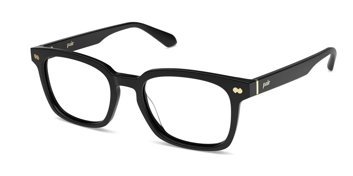 iverson-black-gold-angle.webp