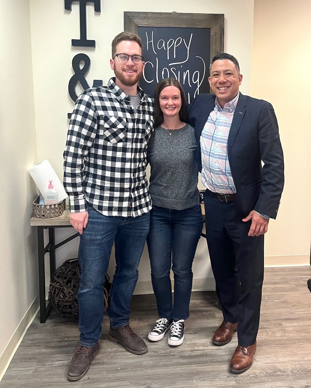 These buyers had a smooth closing on their new home in Saco! 🥂 Congratulations to our incredible clients. We are over the moon for you both. ⭐
