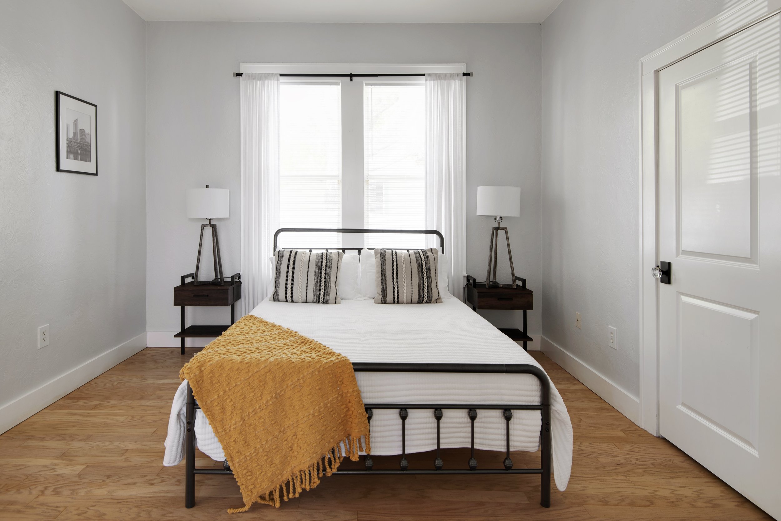 bed 2.jpg