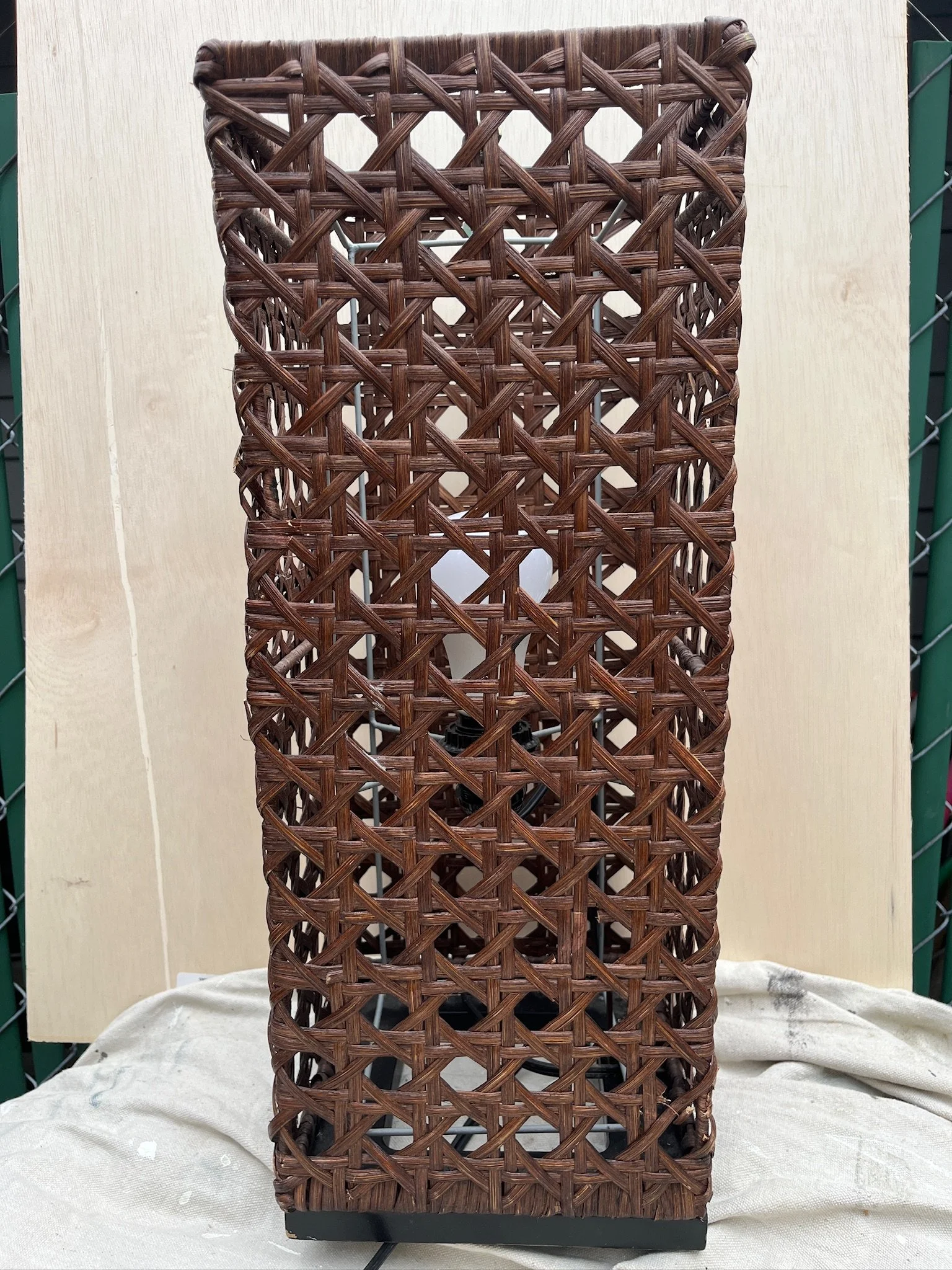 Brown Wicker Table-top Light $15.00 (ST82)