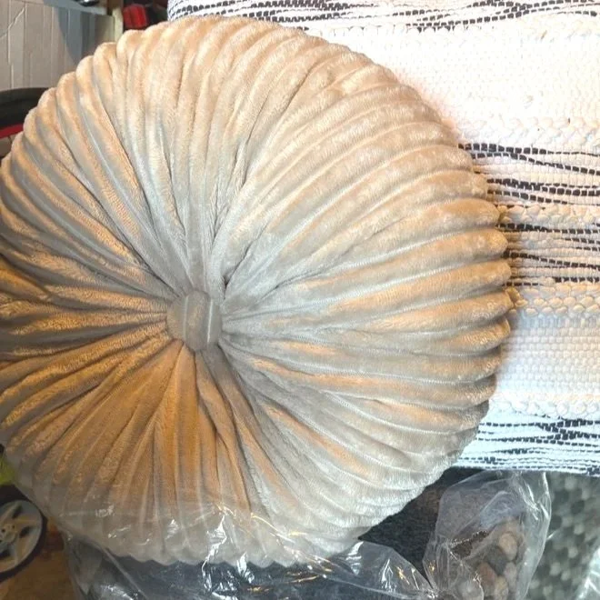 Cream Colored 20" Pillow $15 (ST43)