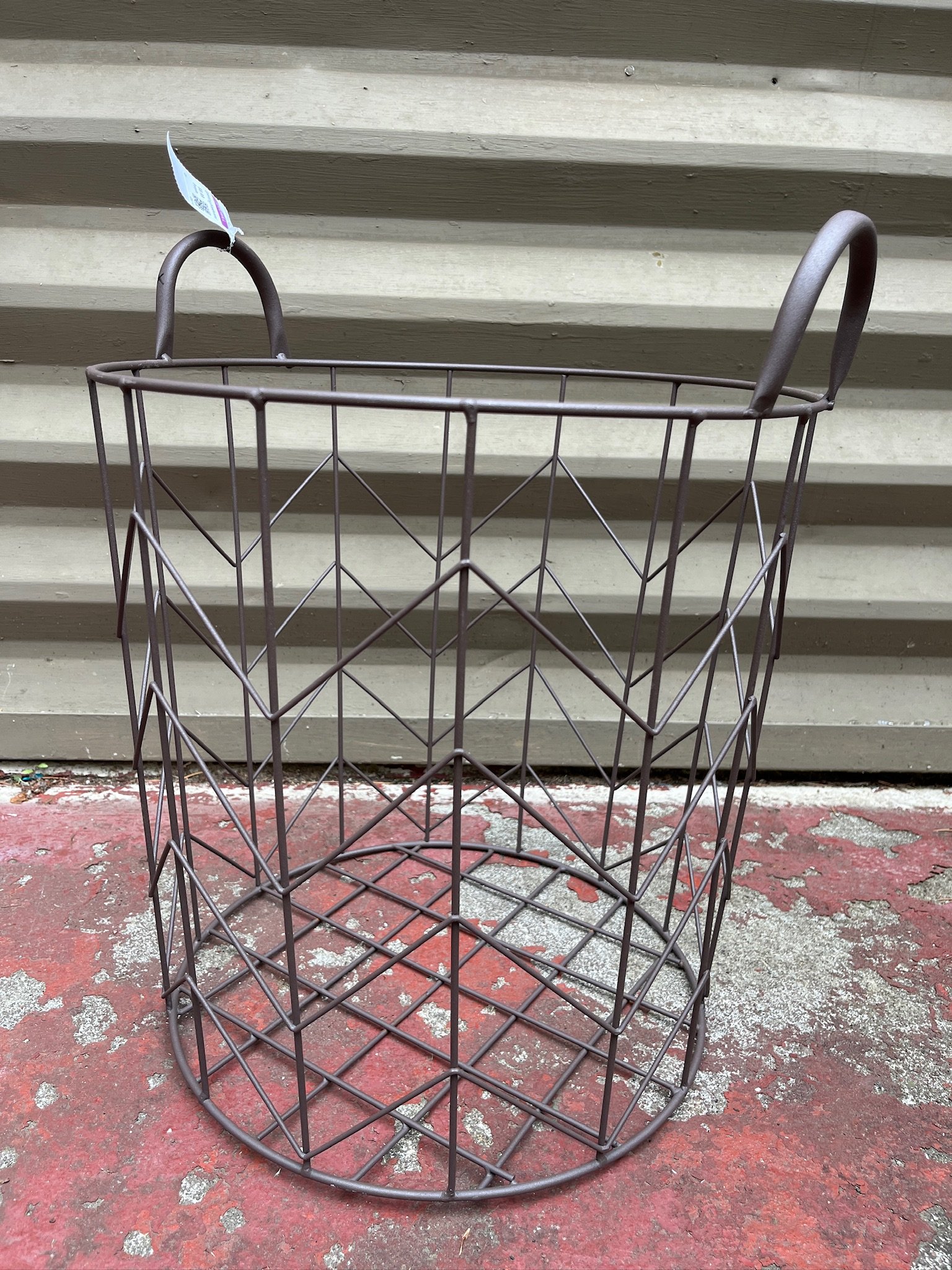 Wire Basket 14"Wx14.5H with Handles $15 (ST27)