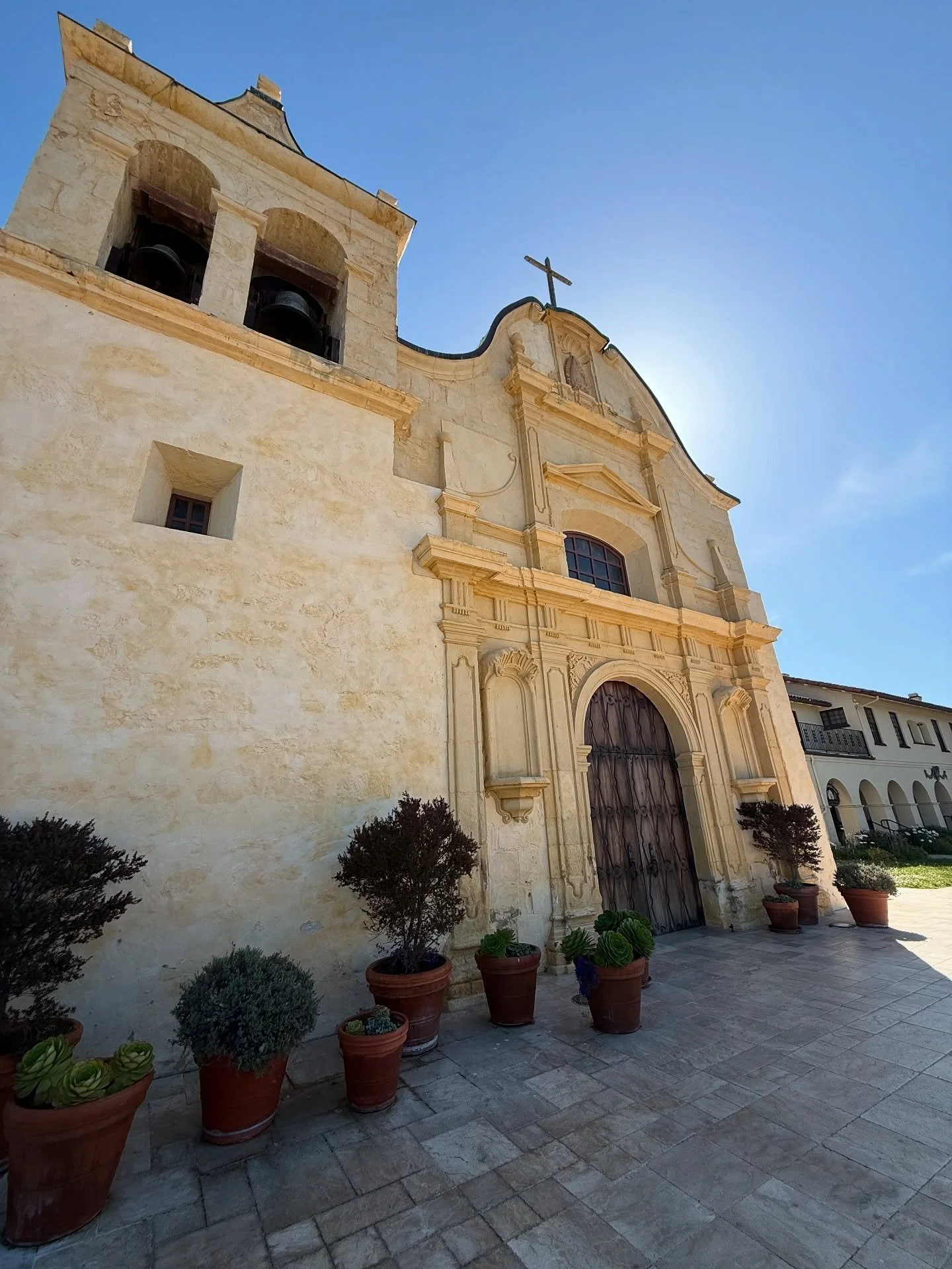 Cannot wait for this wedding tomorrow!! 
Time of year: Summer
Wedding Planner: @corkandvows
Bride: @tess.williams 
Groom: @evansm1th
Venue: @laplayaca
Church: @sancarloscathedral
Florals: @dlilysflowers  @dlilysflowersevents
Photographer: @melissaha