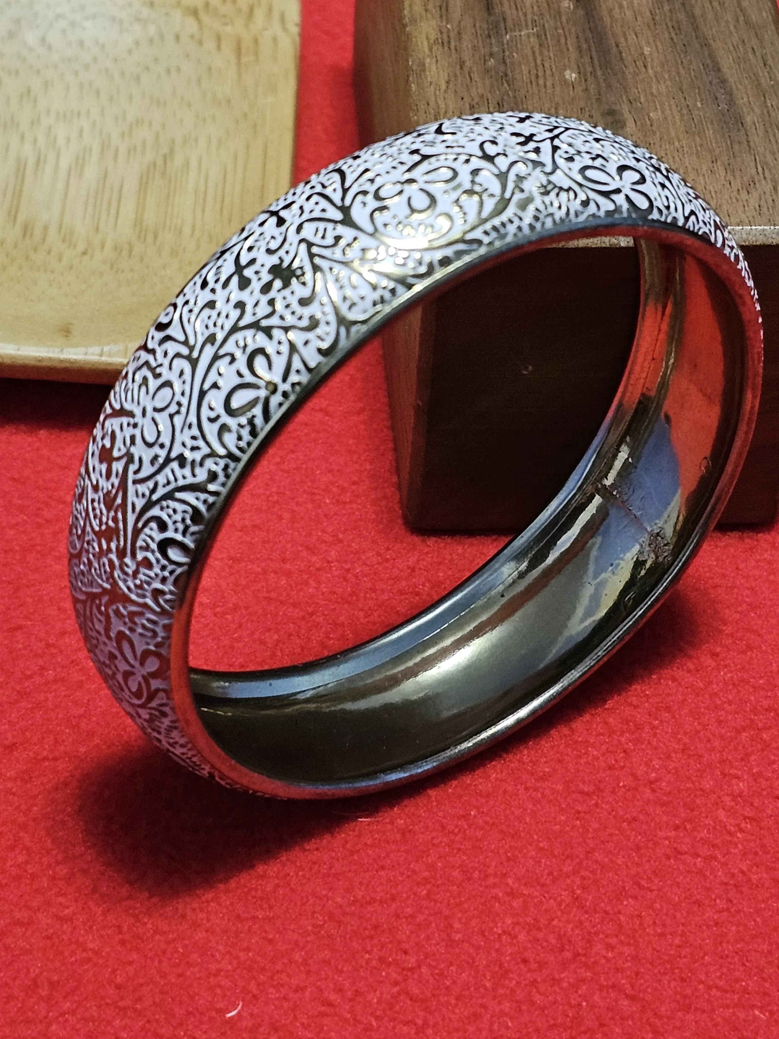 Vintage Turquoise & Silver Floral Bangle