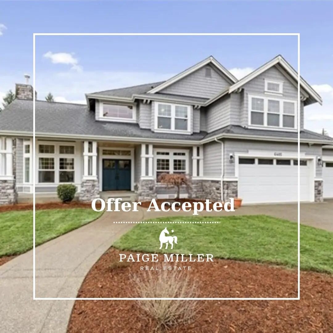 🎉 Closing out the weekend with a beautiful home under contract for some of my all-time favorite families!! 
.
Many of my clients (myself included) are in the phase of life where they're looking for their move-up or forever home, but aren't in a real