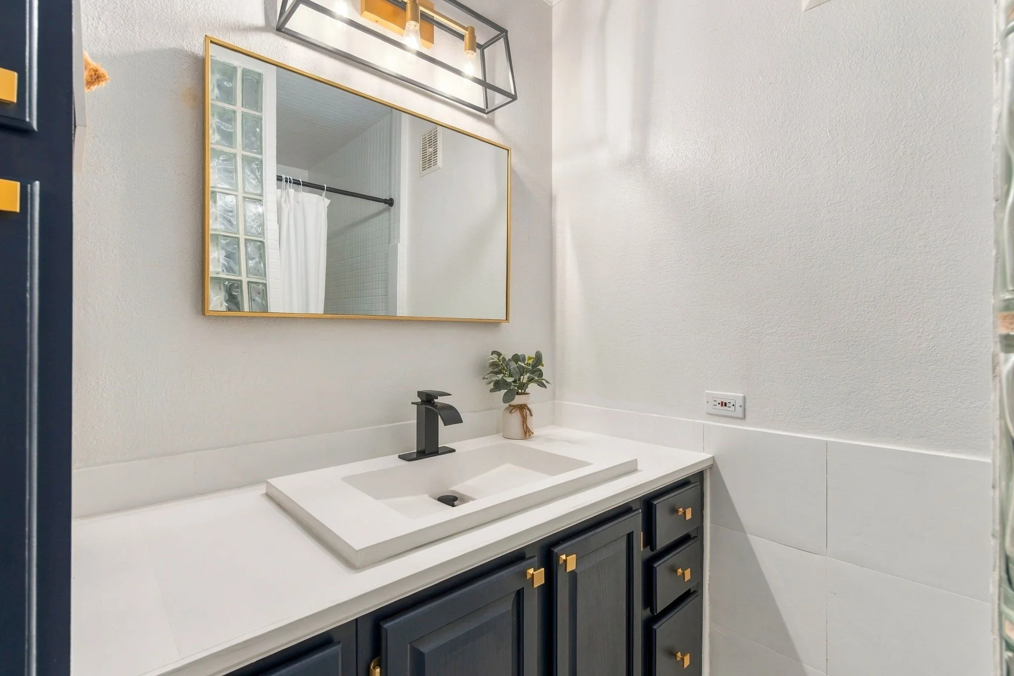 26-web-or-mls-RE-MEDIA Photo-26.jpg