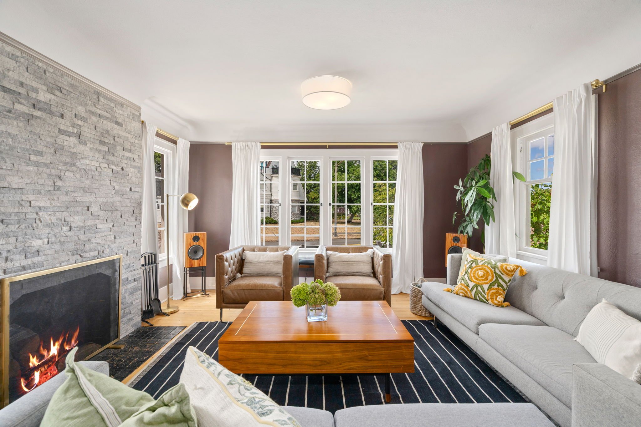 12-web-or-mls-RE-MEDIA Photos-12.jpg