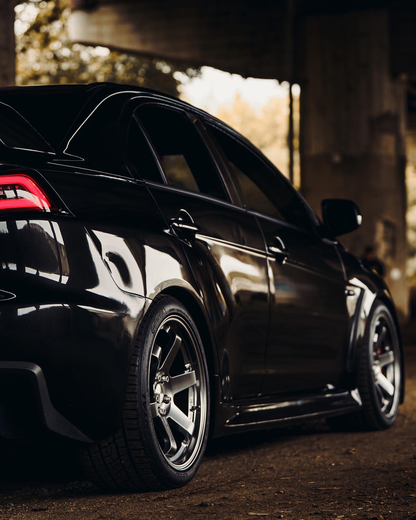 Cruisin&rsquo; thru the night 🛸

📸 Sony A7III
🔬 Sony 70-200 f2.8 GM II
&bull;
&bull;
&bull;
&bull;
#AGameOfTones#VisualArchitects#Fatalframes#Gearednomad#Rsa_Streetview#StreetDreamsMag#UrbanAndStreet#UsaPrimeShot#Main_Vision#ArtOfVisuals #CreateEx