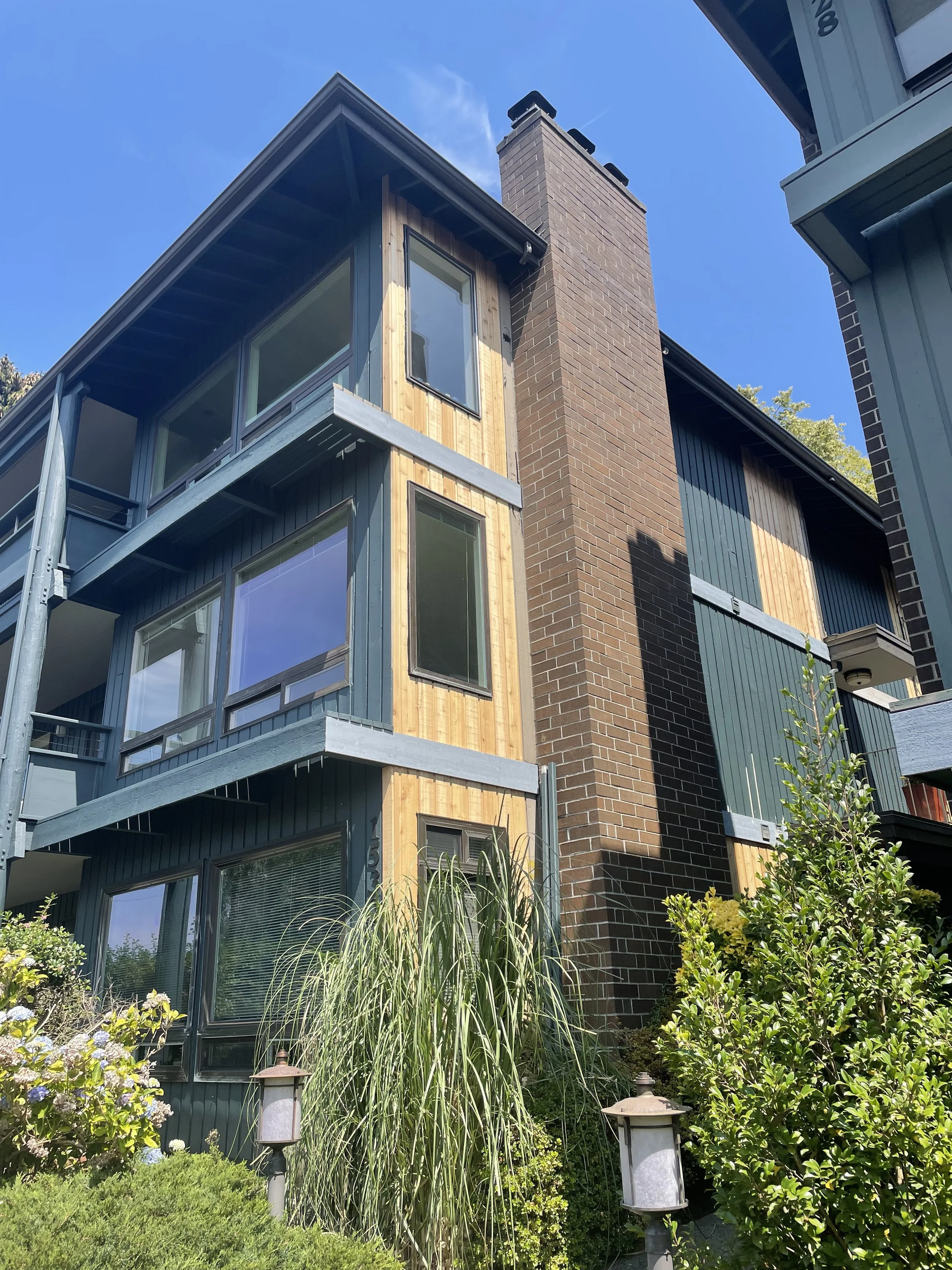 Queen Anne siding repair 2.jpeg