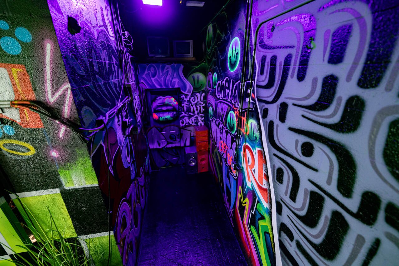 GRAFFITI HALLWAY