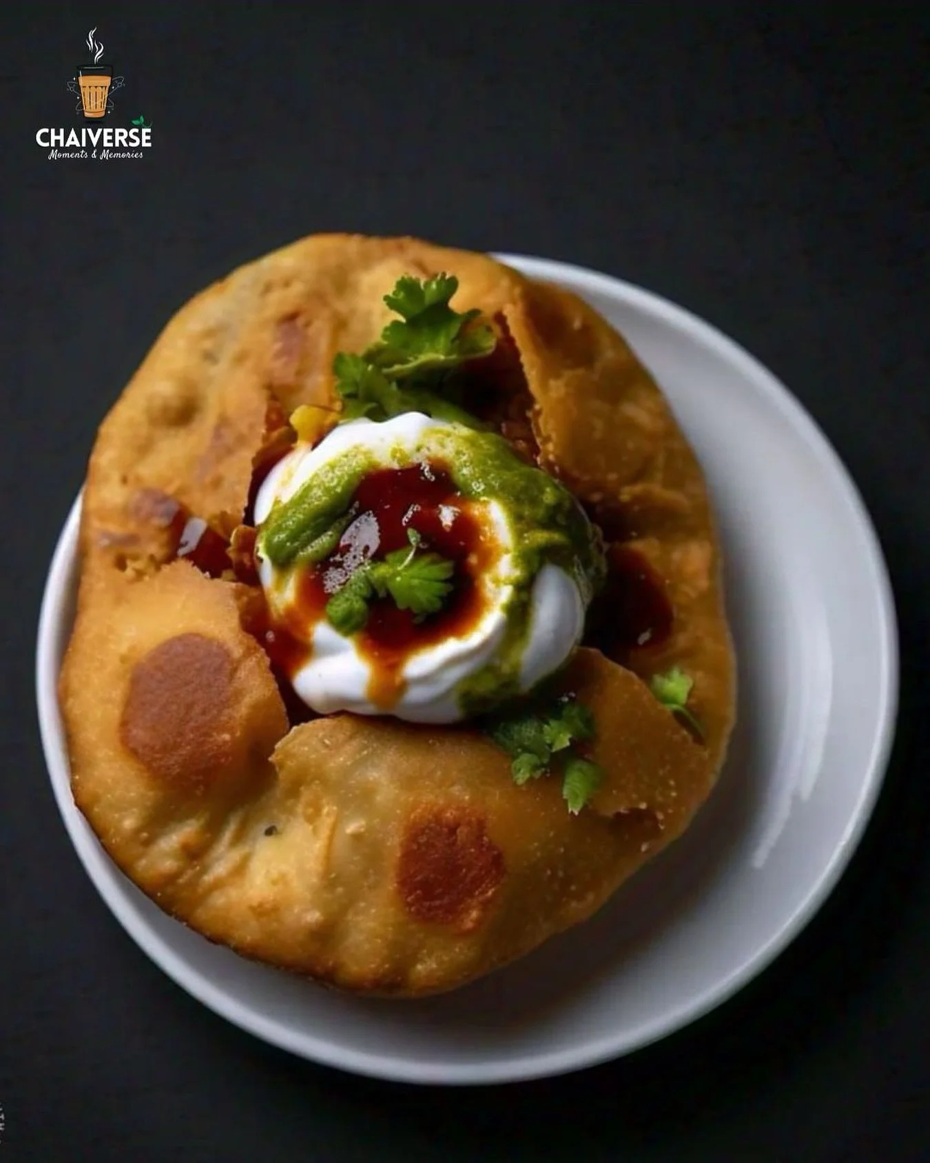 Savor the crunch of our Kachori! 🌶️✨ These golden, flaky pastries are stuffed with a spicy mix of lentils and spices, making them the perfect snack for any time of day. Served hot and crispy, each bite is a delightful explosion of flavors that will 