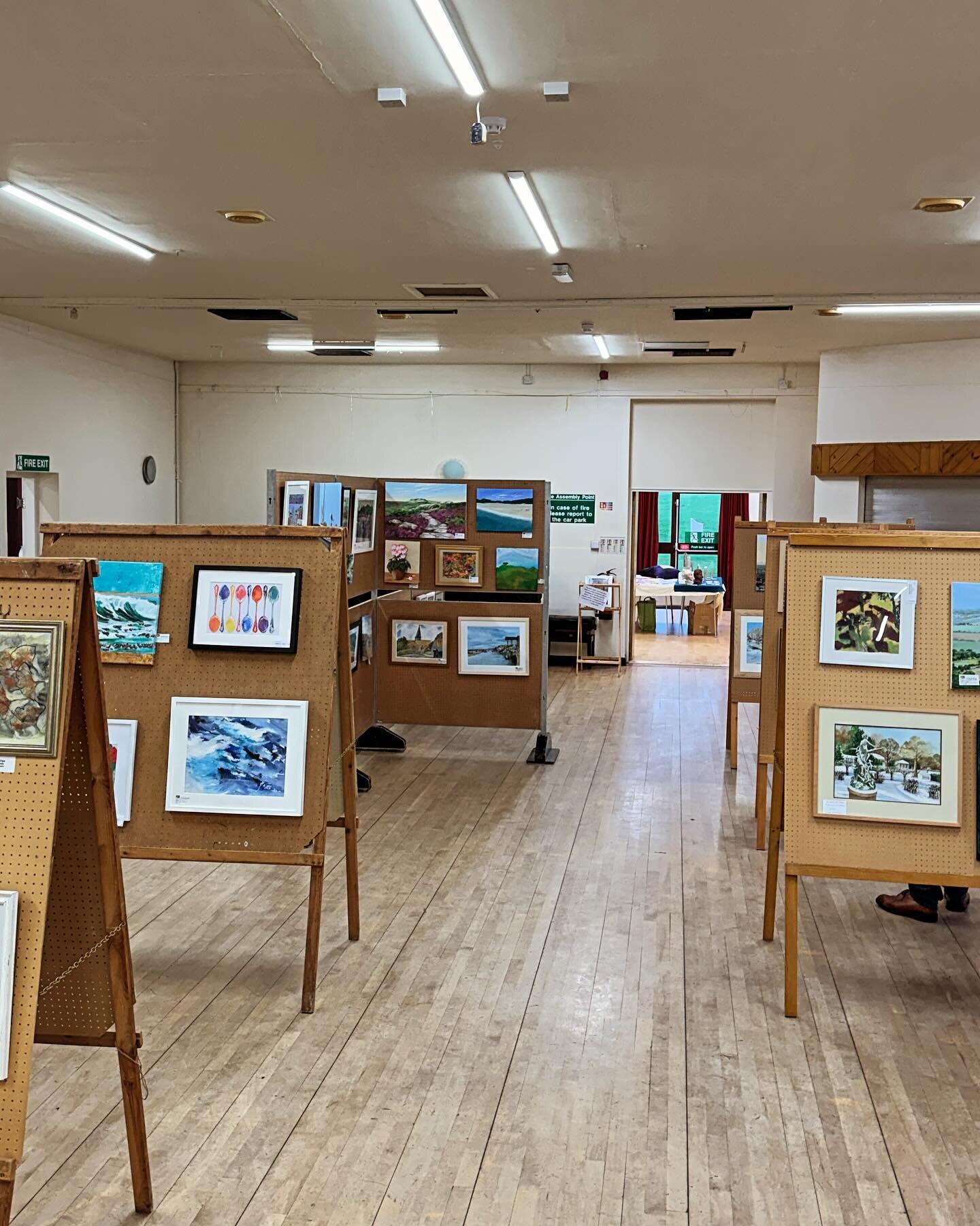 The Autumn Exhibition is now over.
With over 300 paintings/prints and craft items on display, the 2023 show was a hit with the public. We saw a surprising number of visitors despite the dismal weather. 
Congratulations go to @glynwilliamsartist who w
