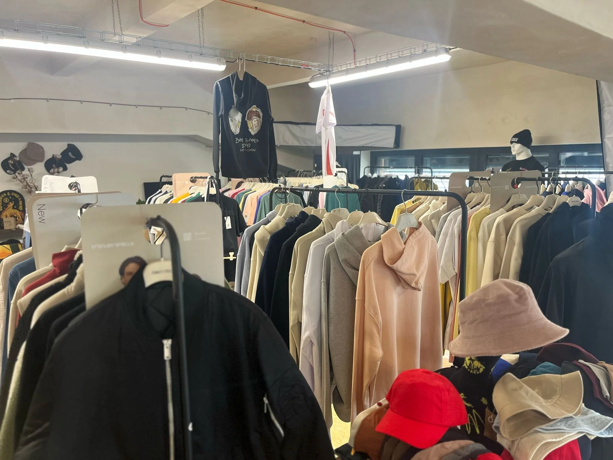 WhatsApp Image 2025-05-02 at 13.27.16.jpeg